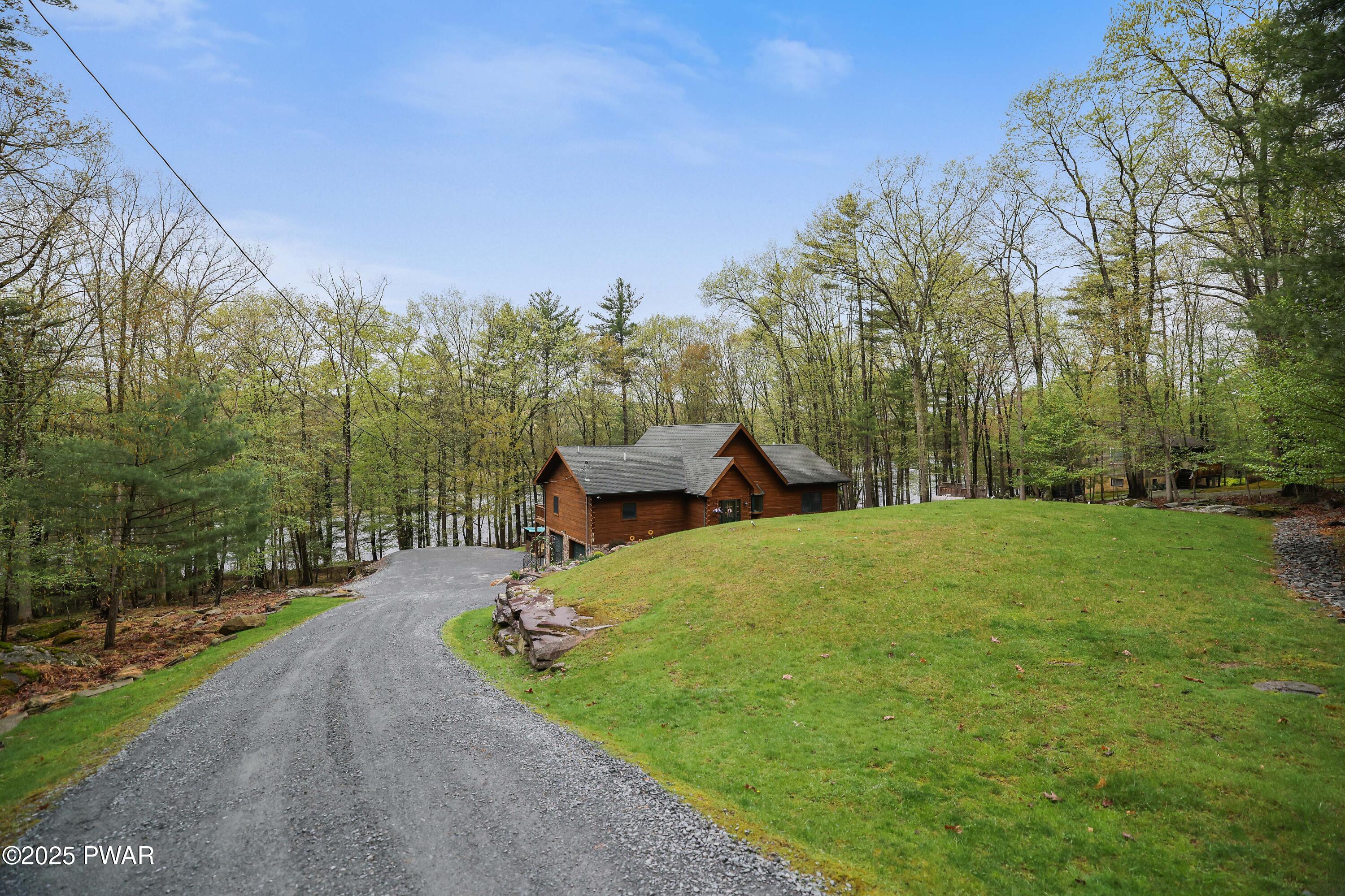 169 Water View Drive, Hawley, Pennsylvania image 1