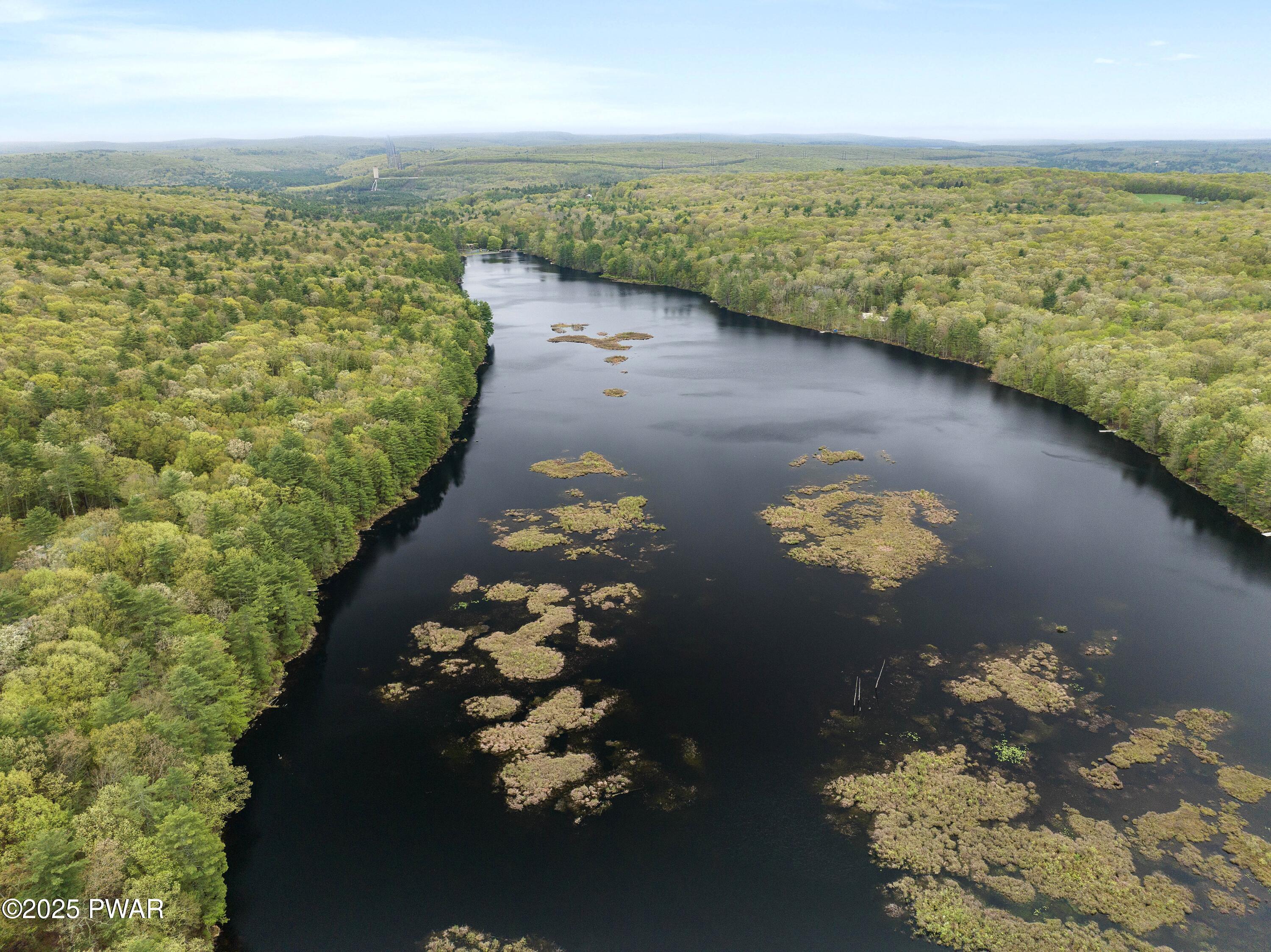 Hawley, Pennsylvania 18428, United States, 3 Bedrooms Bedrooms, ,2 BathroomsBathrooms,Residential,Pending,126184