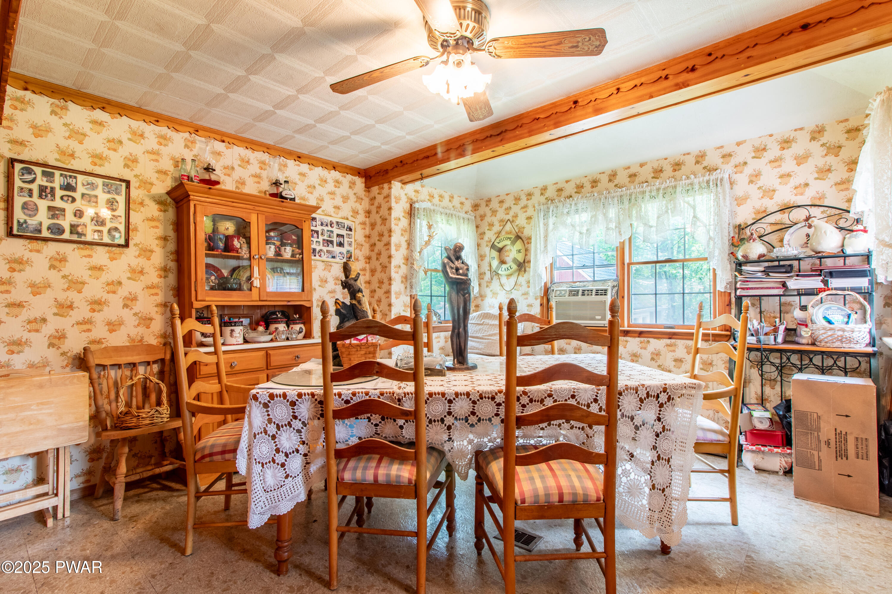 114 Springbrook Lane, Greentown, Pennsylvania image 3