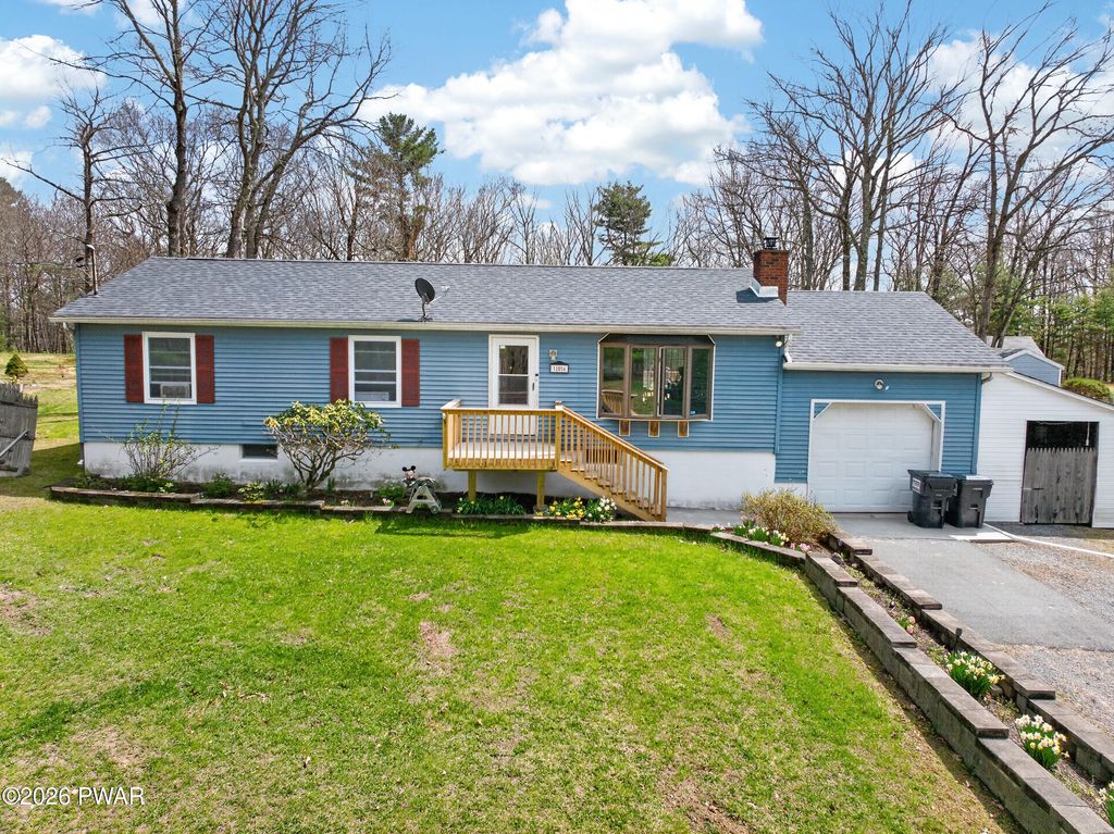 Photo of 106 Woodland Court, Dingmans Ferry, PA 18328 (MLS # PW260983)