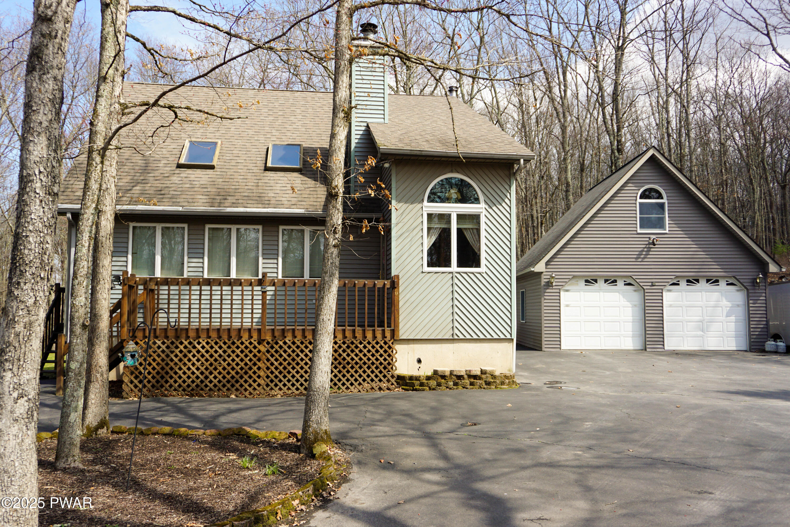 102 Winding Brook Drive, Shohola, Pennsylvania image 1