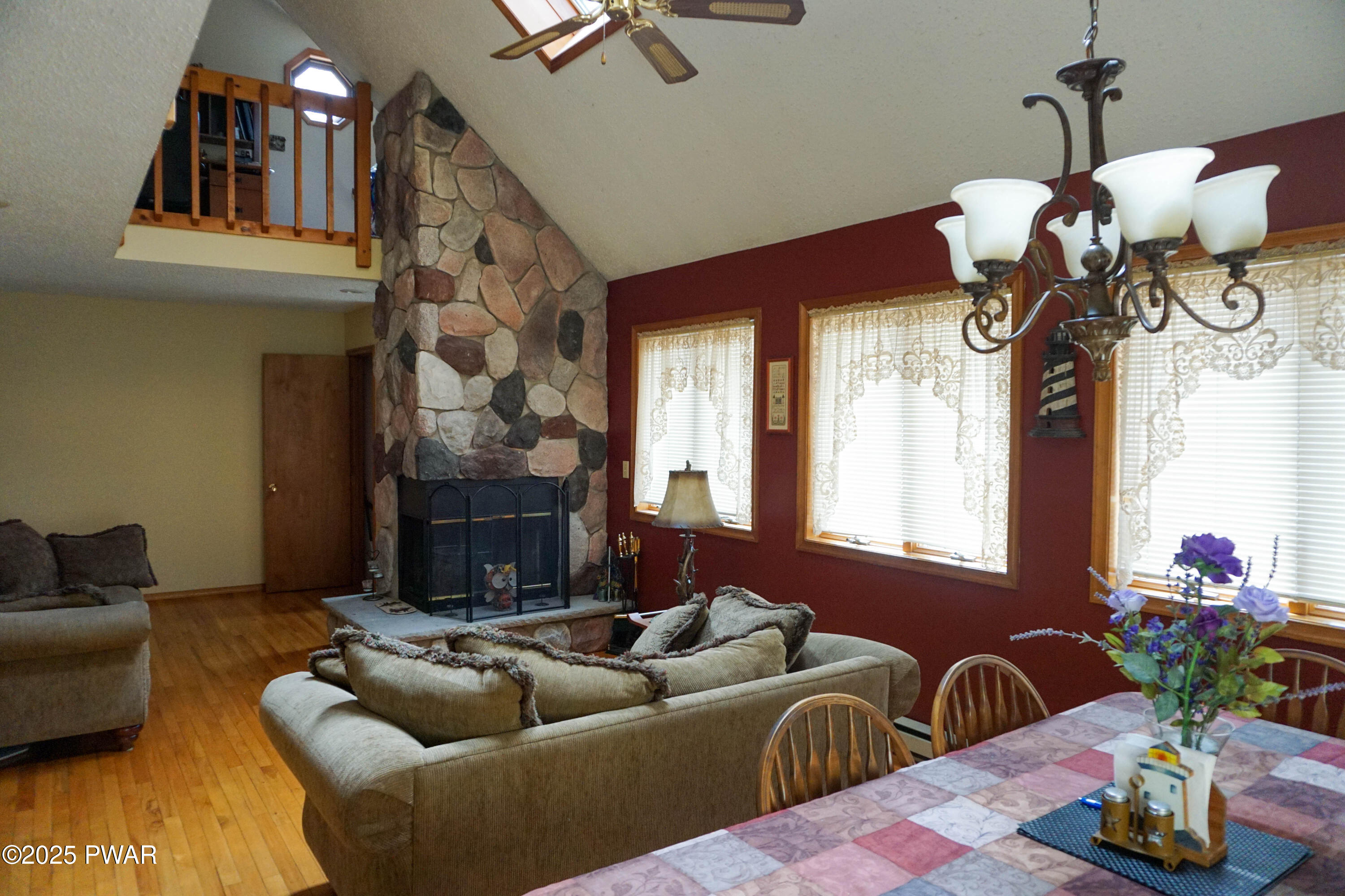 102 Winding Brook Drive, Shohola, Pennsylvania image 2