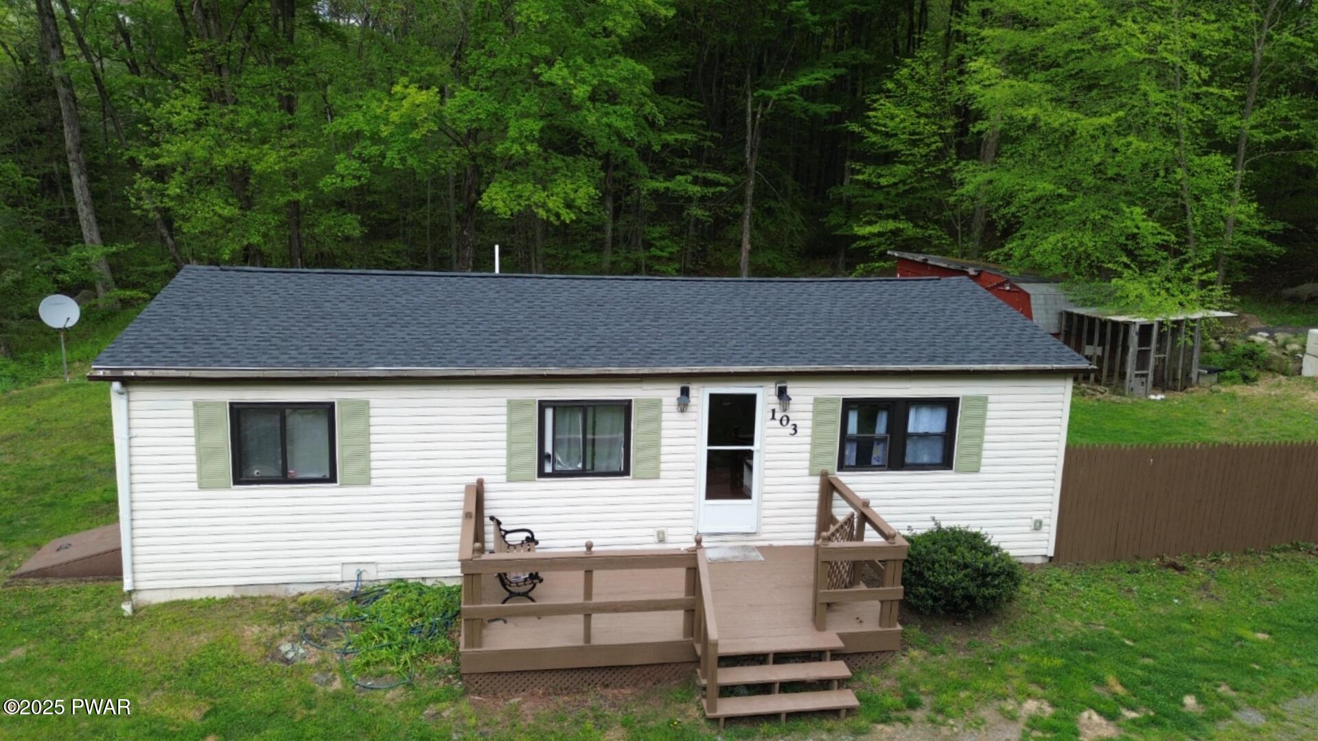 103 Sand Spring Drive, Greentown, Pennsylvania image 1