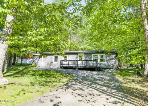 Homes For Sale - 14 Chipmunk Trl<br/> Wayne County, Hawley, PA 18428