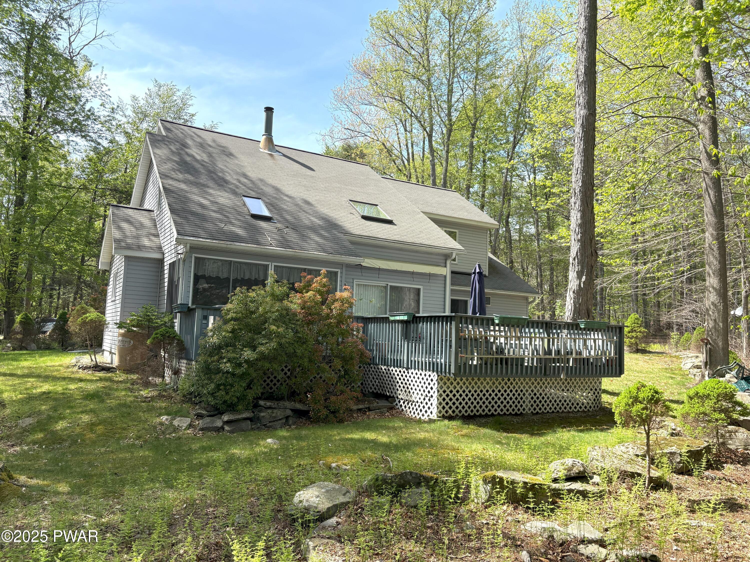 1010 Redlawn Lane, Lake Ariel, Pennsylvania image 3