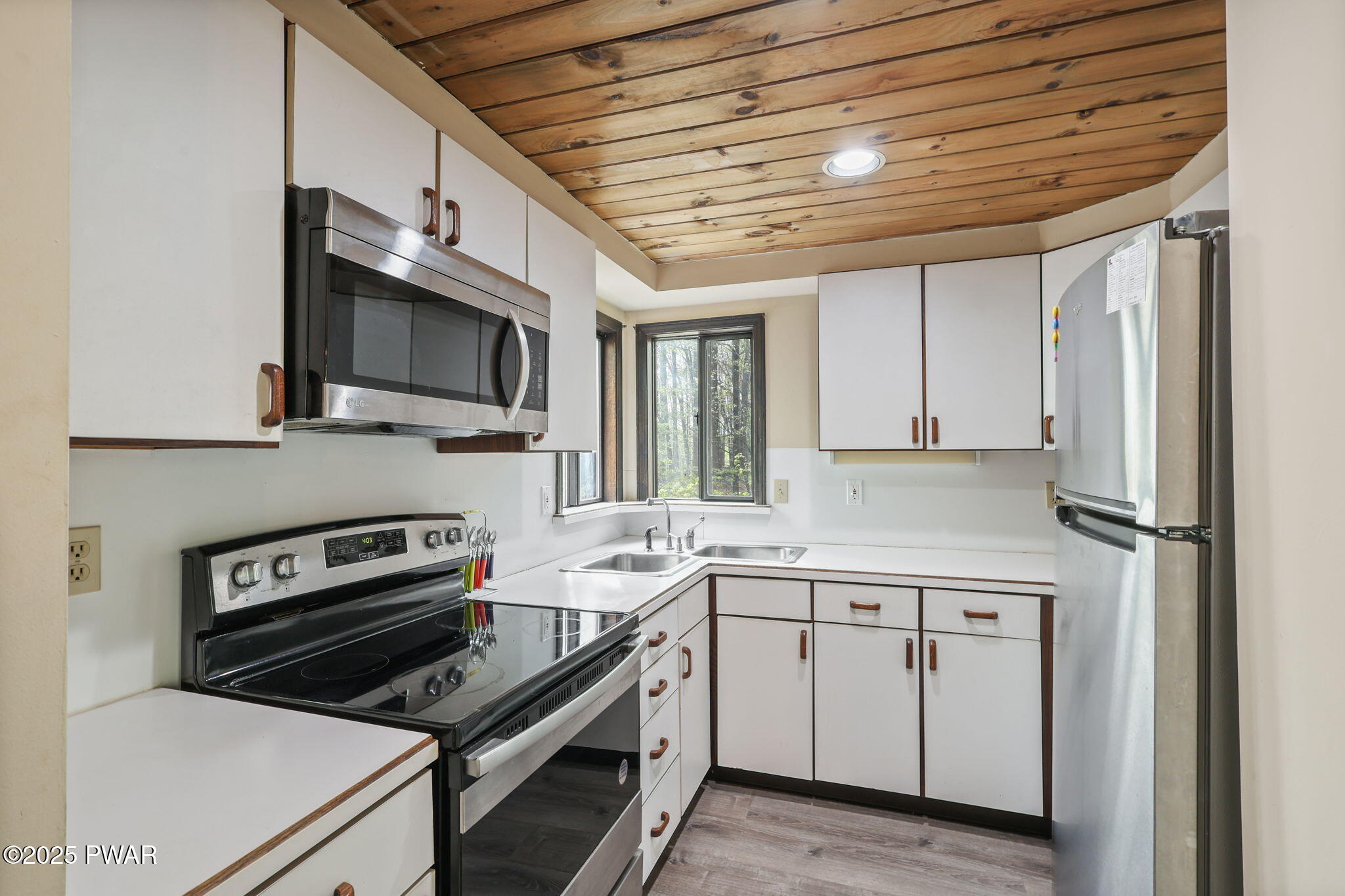 9 Roamingwood Road, Lake Ariel, Pennsylvania image 13