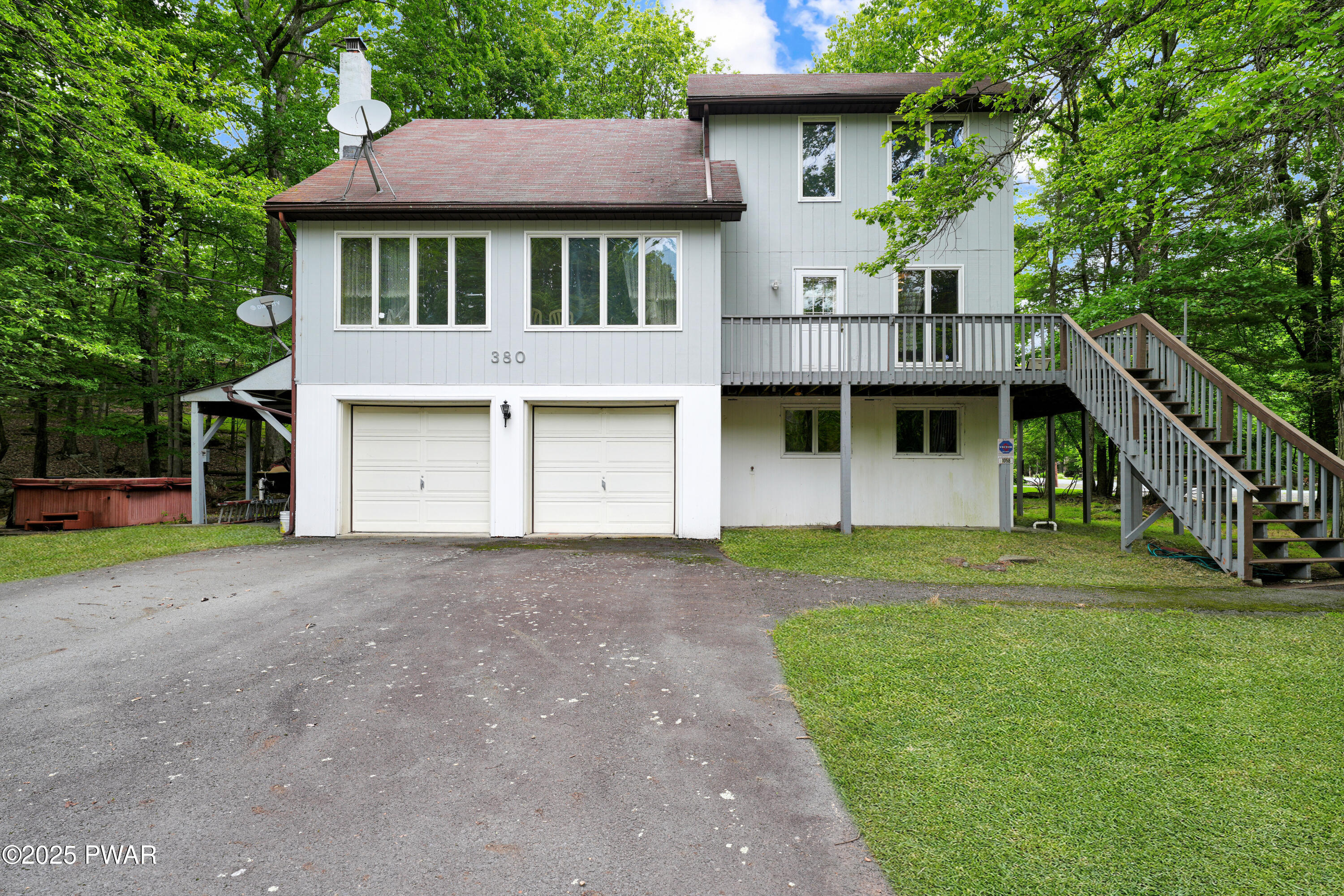 380 Falling Waters Boulevard, Lackawaxen, Pennsylvania image 1