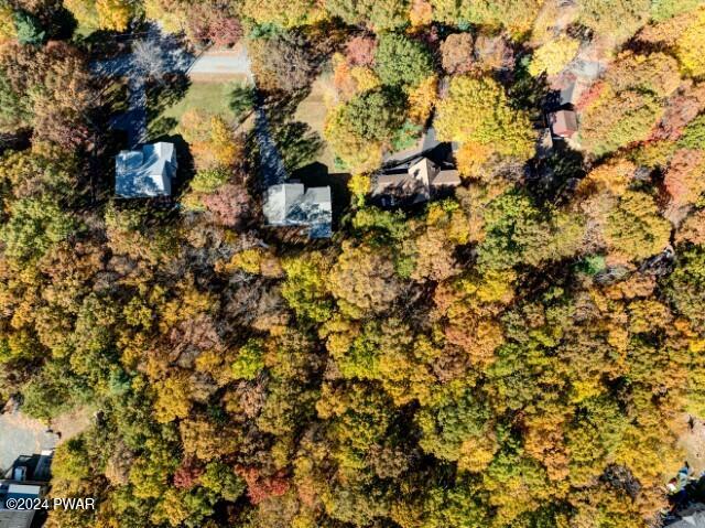 Tafton, Pennsylvania 18464, United States, 4 Bedrooms Bedrooms, ,4 BathroomsBathrooms,Residential,Pending,36722