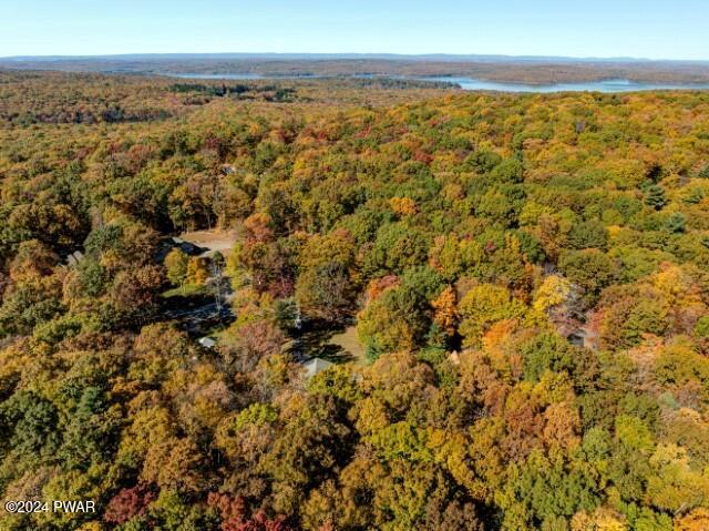 Tafton, Pennsylvania 18464, United States, 4 Bedrooms Bedrooms, ,4 BathroomsBathrooms,Residential,Pending,36722