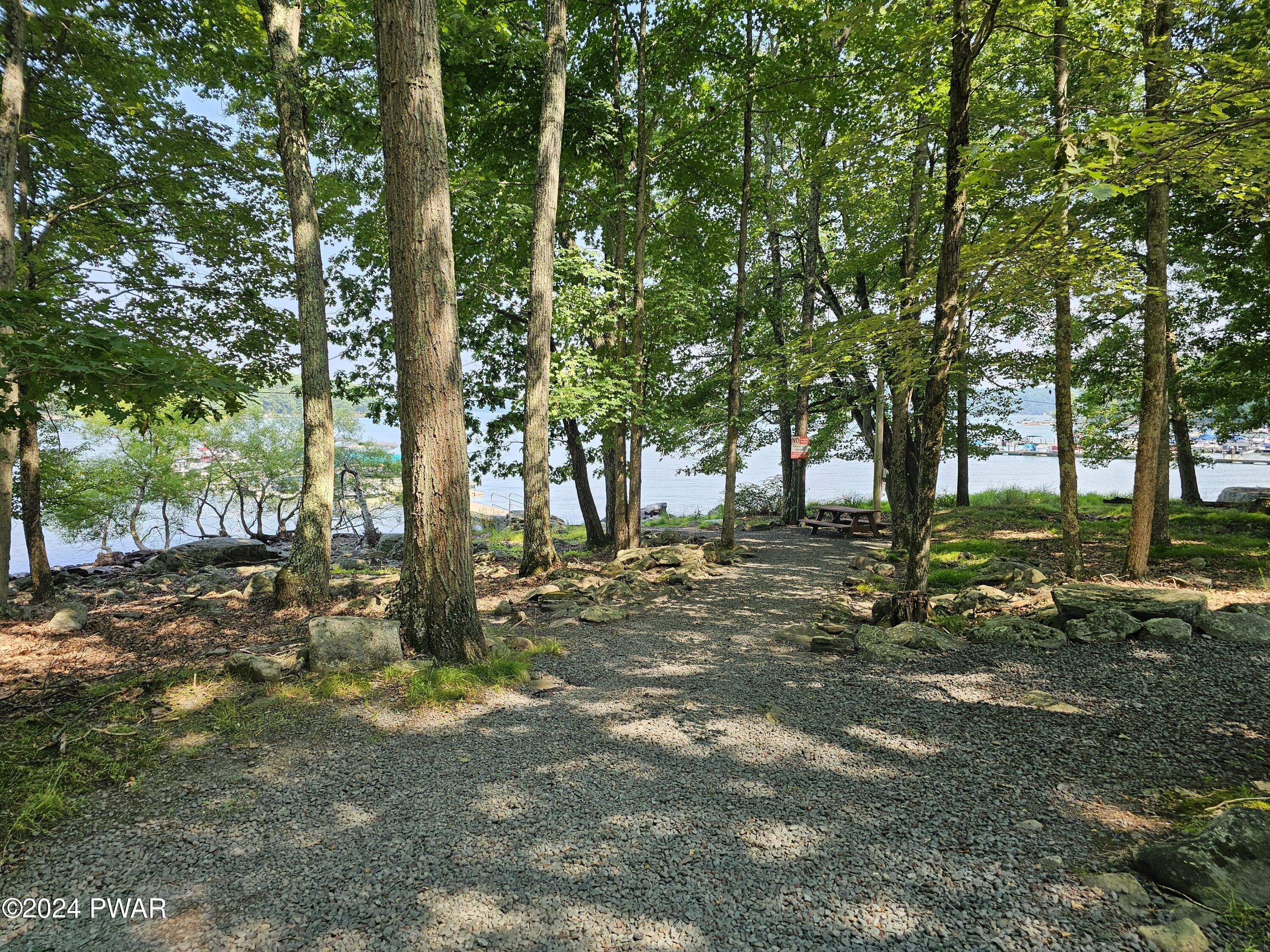 Lot 20 Cove Point Circle, Lakeville, Pennsylvania image 9