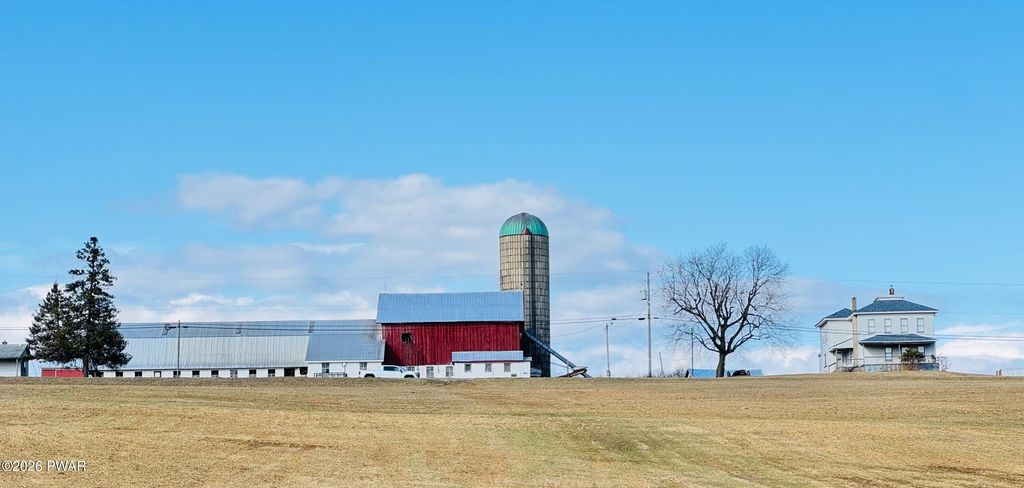 Photo of 681 Great Bend Turnpike, Pleasant Mount, PA 18453 (MLS # PW260745)