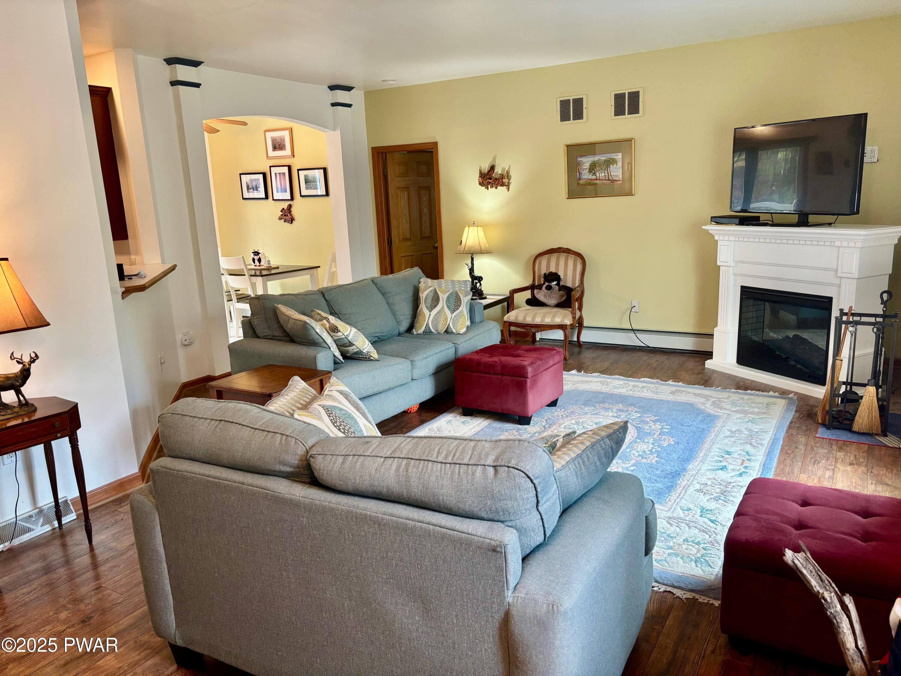 1040 Indian Drive, Lake Ariel, Pennsylvania image 6