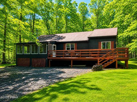Homes For Sale - 259 Florence Trail<br/> Hawley, PA 18428