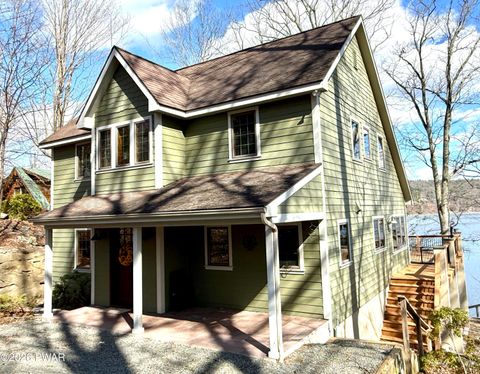 Homes For Sale - 2 Knollwood Road<br/> Lakeville, PA 18436