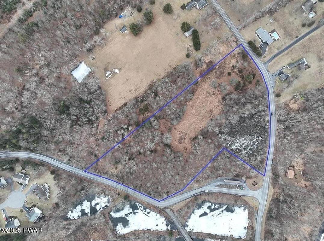 1016 Sellersville Drive, East Stroudsburg, Pennsylvania image 3