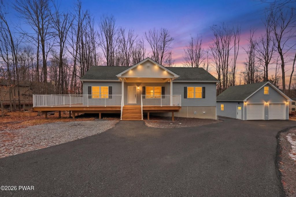 Photo of 9 Avoy Place, Lake Ariel, PA 18436 (MLS # PW260528)