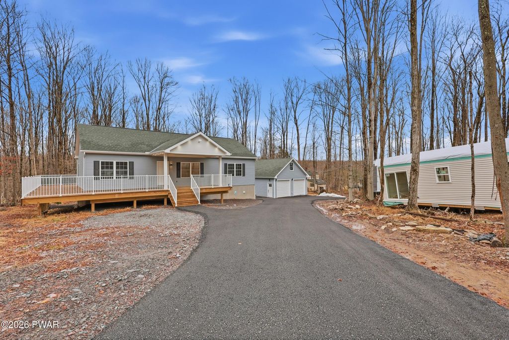 Photo of 9 Avoy Place, Lake Ariel, PA 18436 (MLS # PW260528)