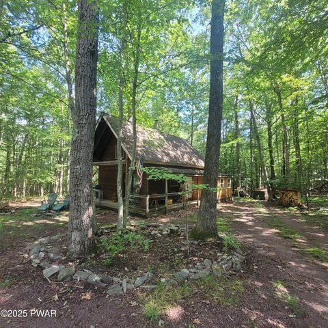 Homes For Sale - 156 Raven Drive<br/> Monroe County, East Stroudsburg, PA 18302