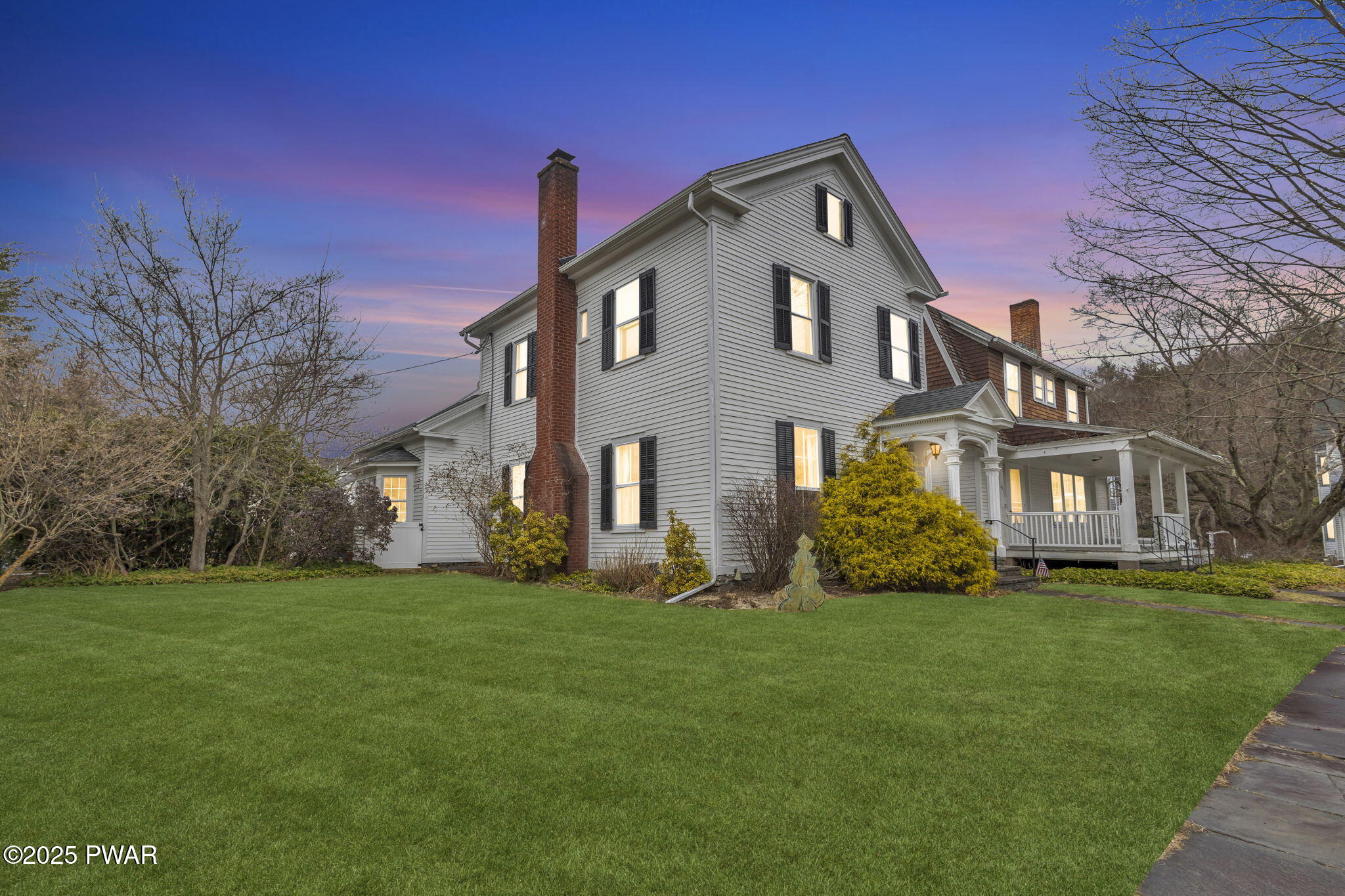 305 16th Street, Honesdale, Pennsylvania image 1
