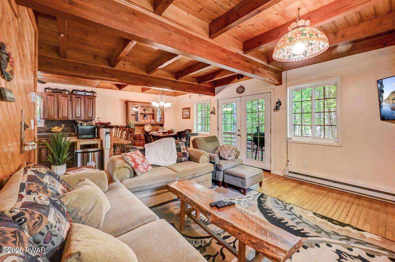 3538 Chestnut Hill Drive, Lake Ariel, Pennsylvania image 11
