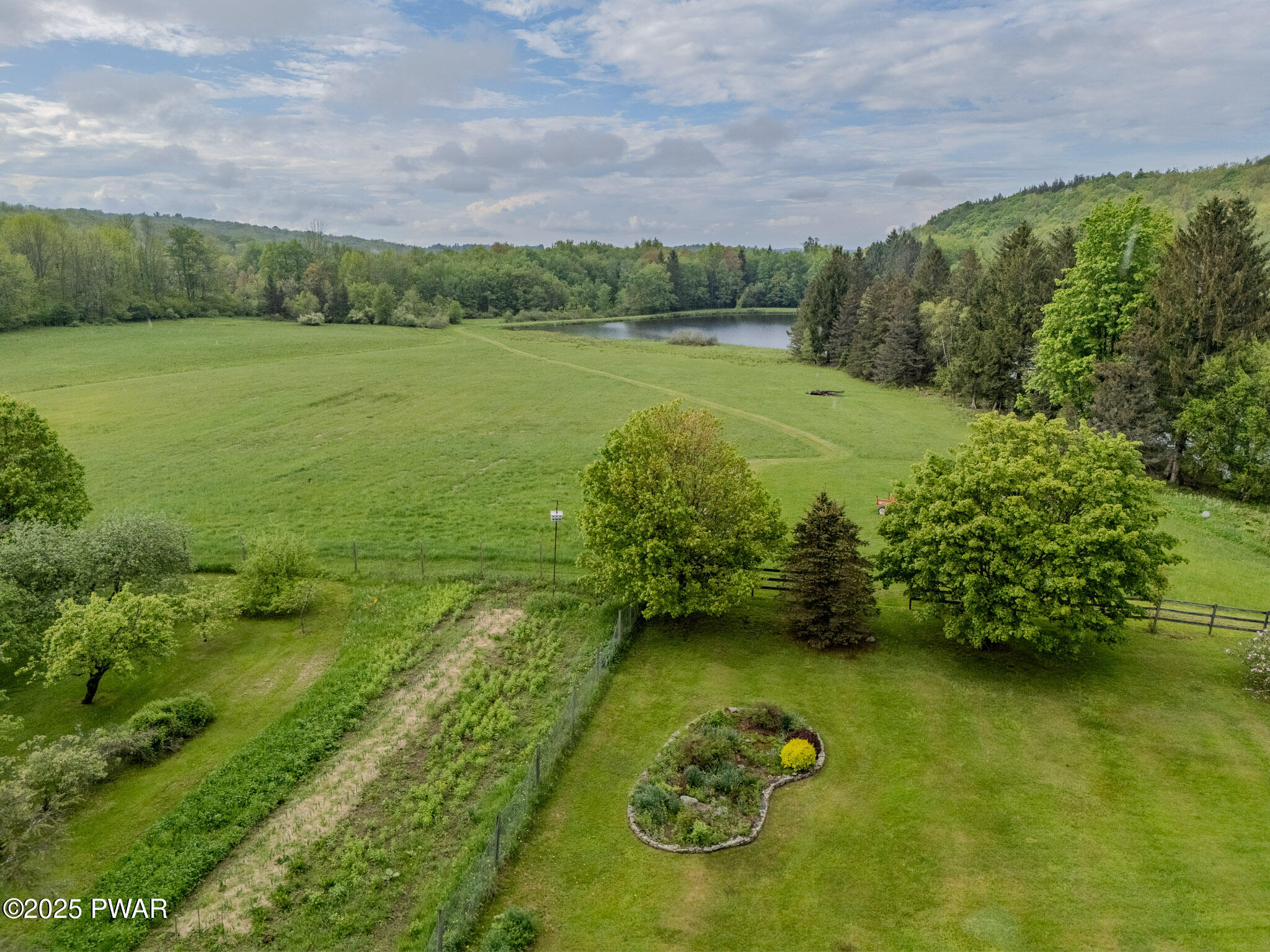 105 Grimms Road, Honesdale, Pennsylvania image 16