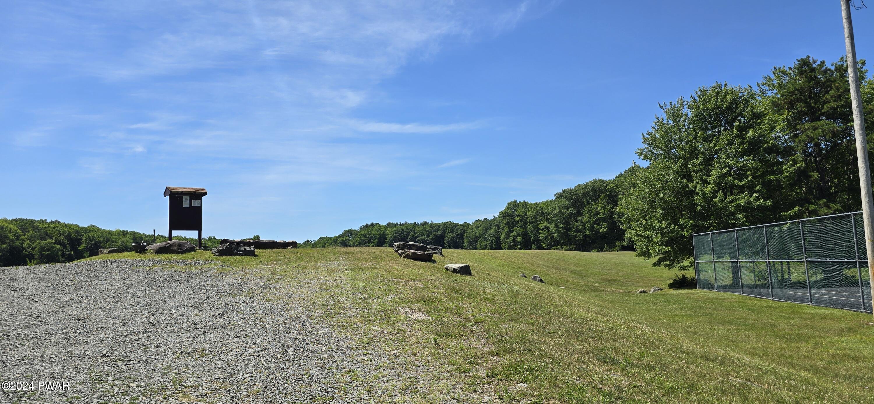 Cayuga Trail, Milford, Pennsylvania image 5