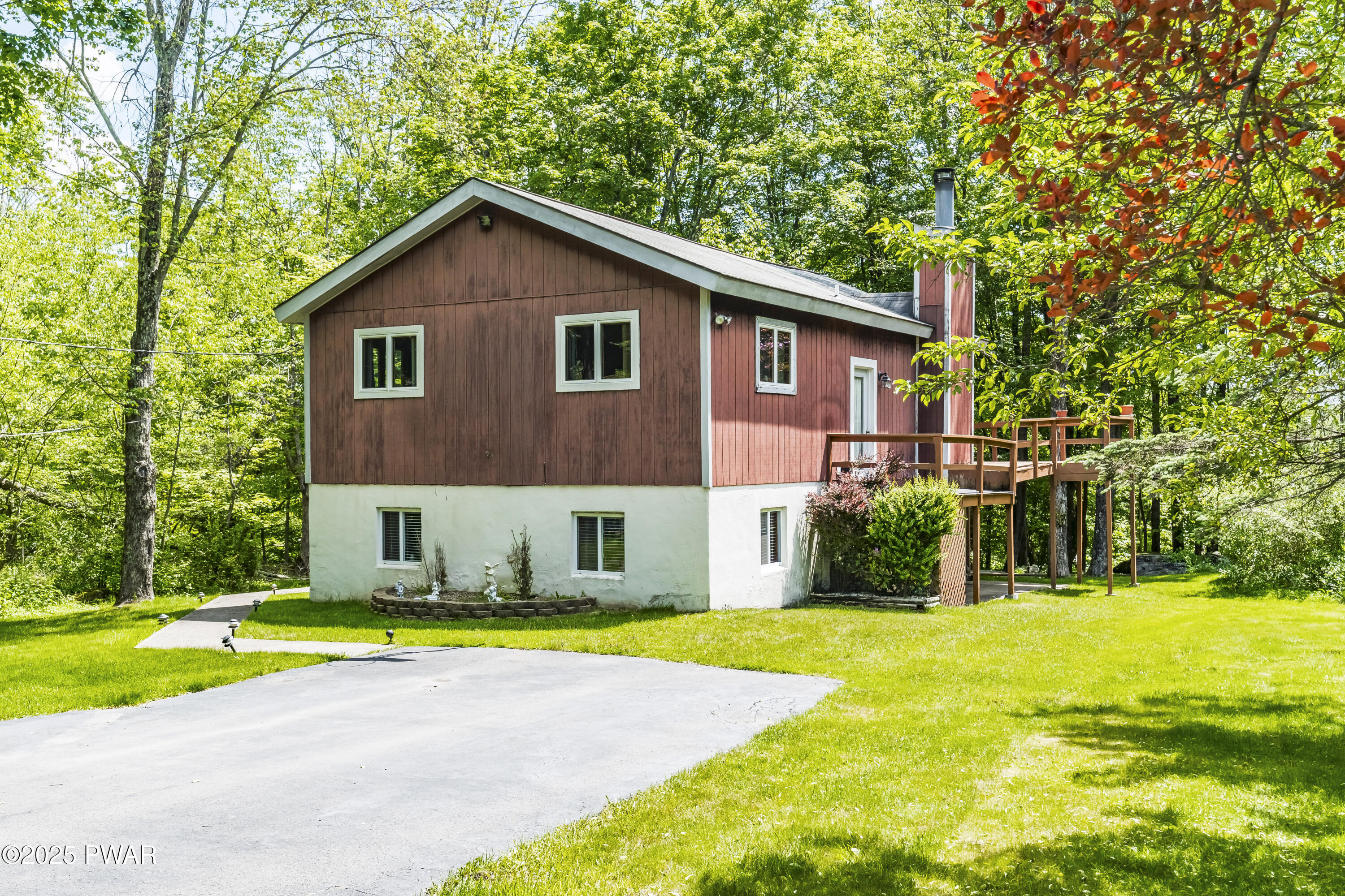 31 Woodridge Drive, Lake Ariel, Pennsylvania image 1