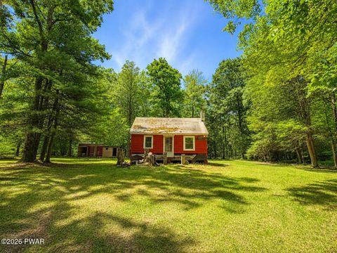 Homes For Sale - 110 Blooming Grove Lane<br/> Tafton, PA 18464