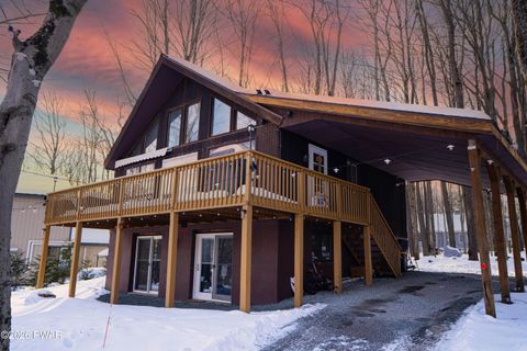 Homes For Sale - 481 Lakeview Drive<br/> Wayne County, Lake Ariel, PA 18436