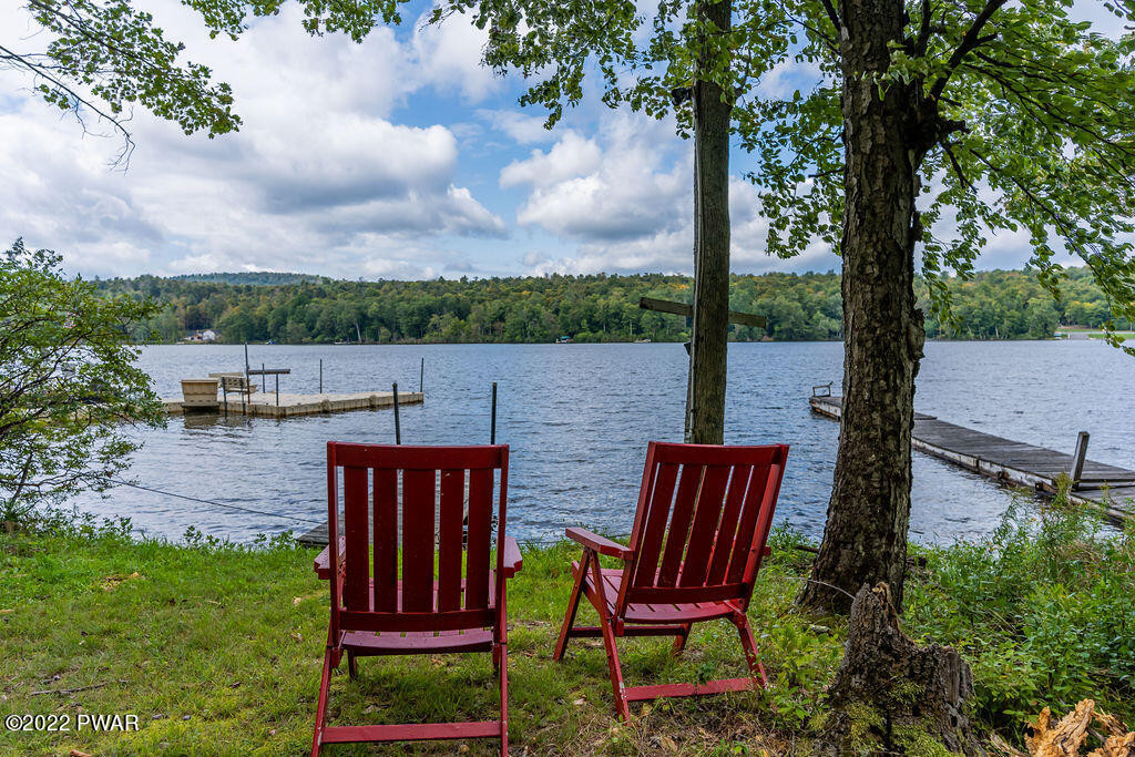 577 Duck Harbor Road, Equinunk, Pennsylvania image 2