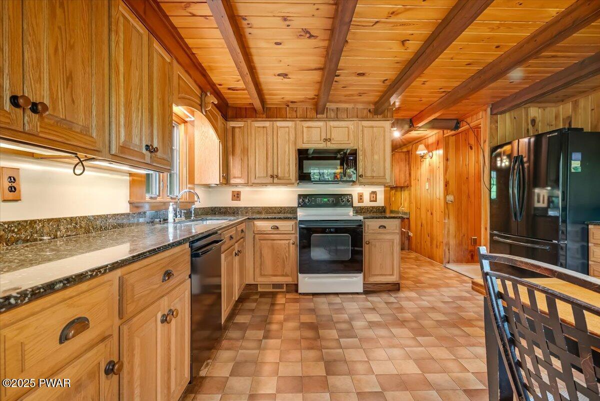 349 Starlight Lake Road, Starlight, Pennsylvania image 17
