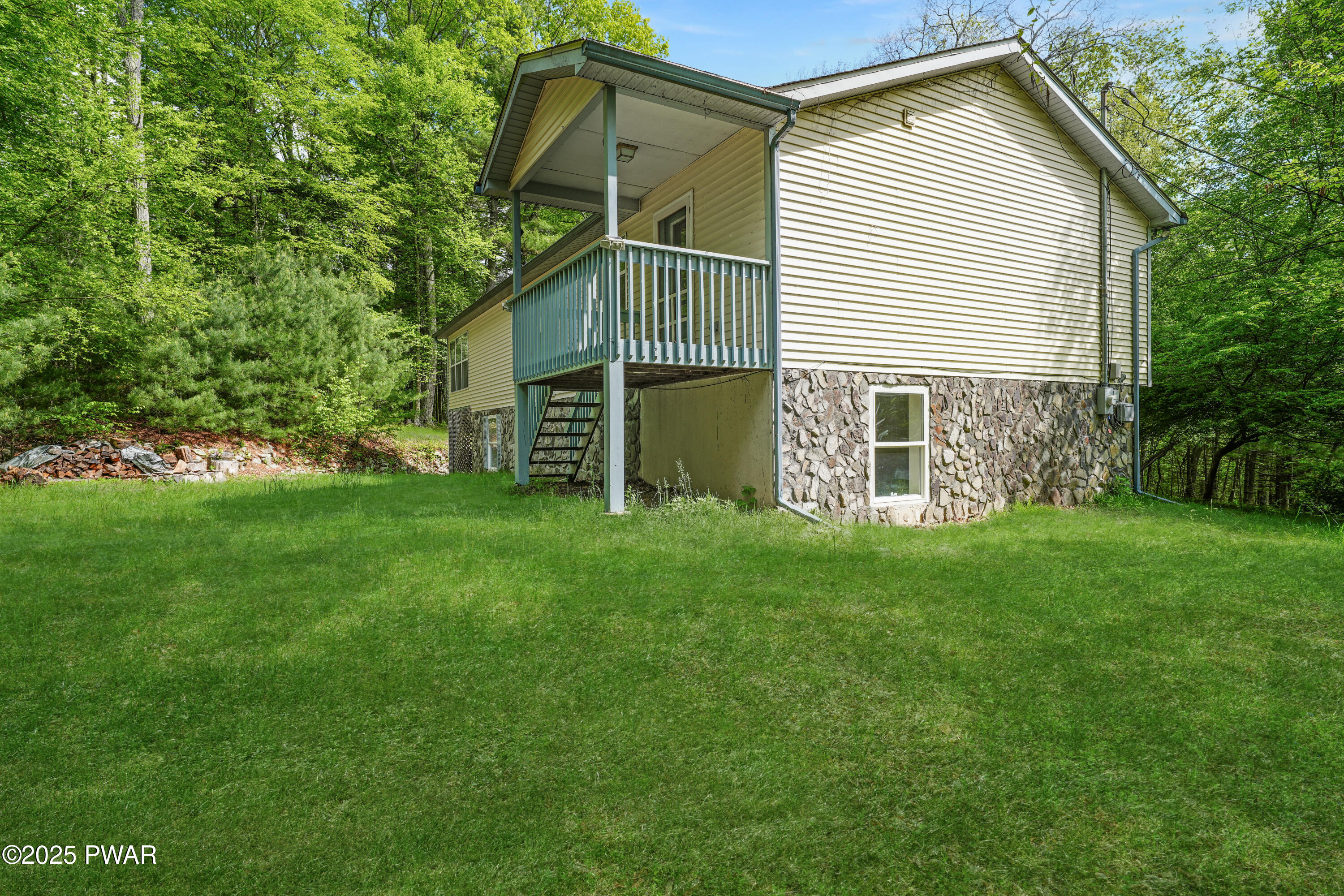 213 Myck Road, Dingmans Ferry, Pennsylvania image 2