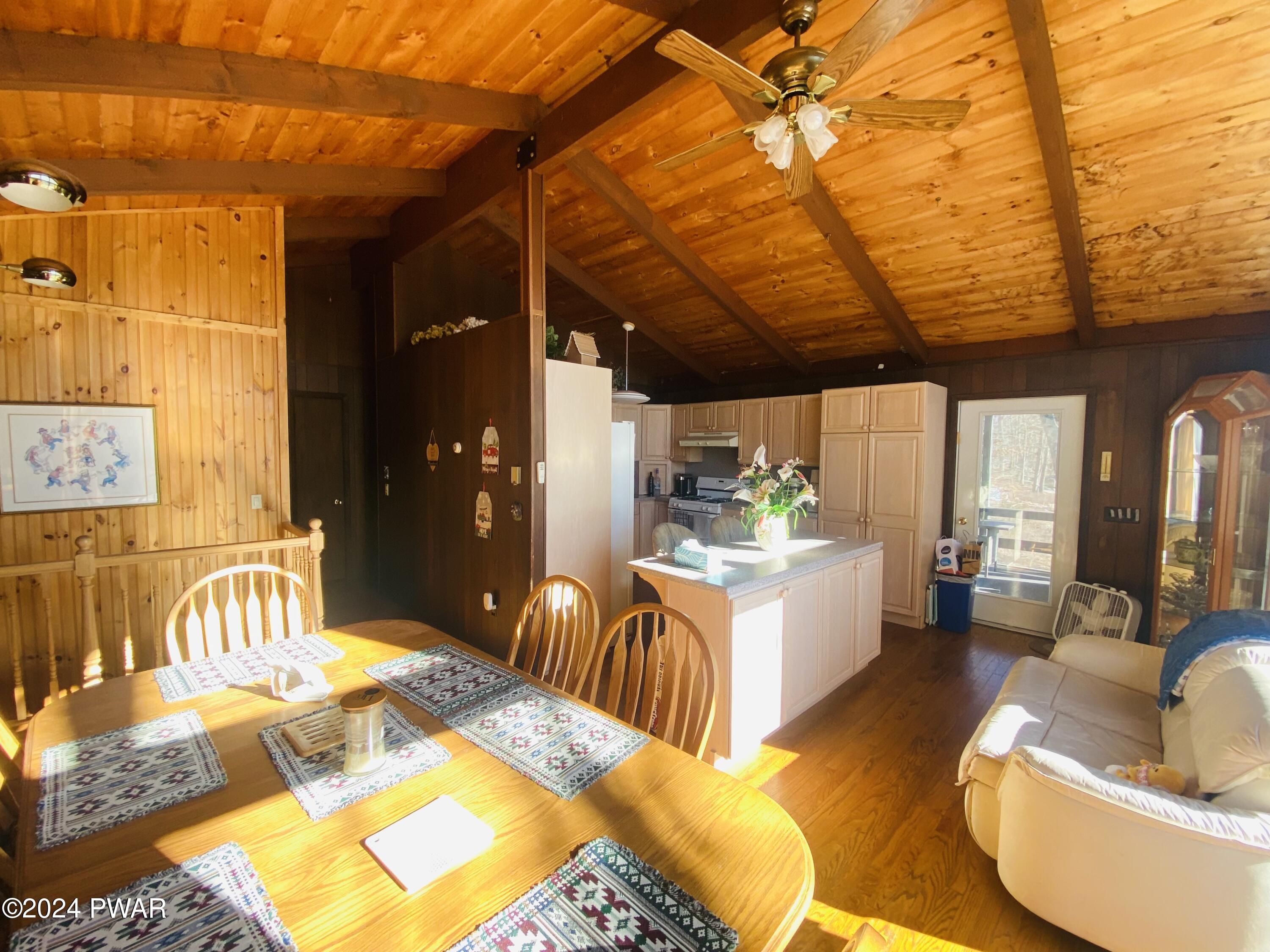 Lords Valley, Pennsylvania 18428, United States, 3 Bedrooms Bedrooms, ,3 BathroomsBathrooms,Residential,Pending,65426