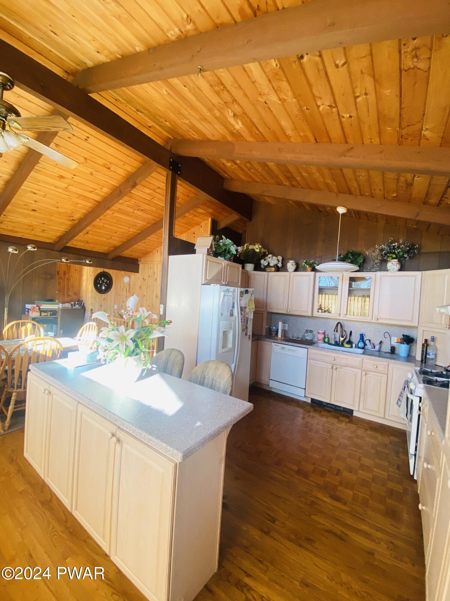 Lords Valley, Pennsylvania 18428, United States, 3 Bedrooms Bedrooms, ,3 BathroomsBathrooms,Residential,Pending,65426