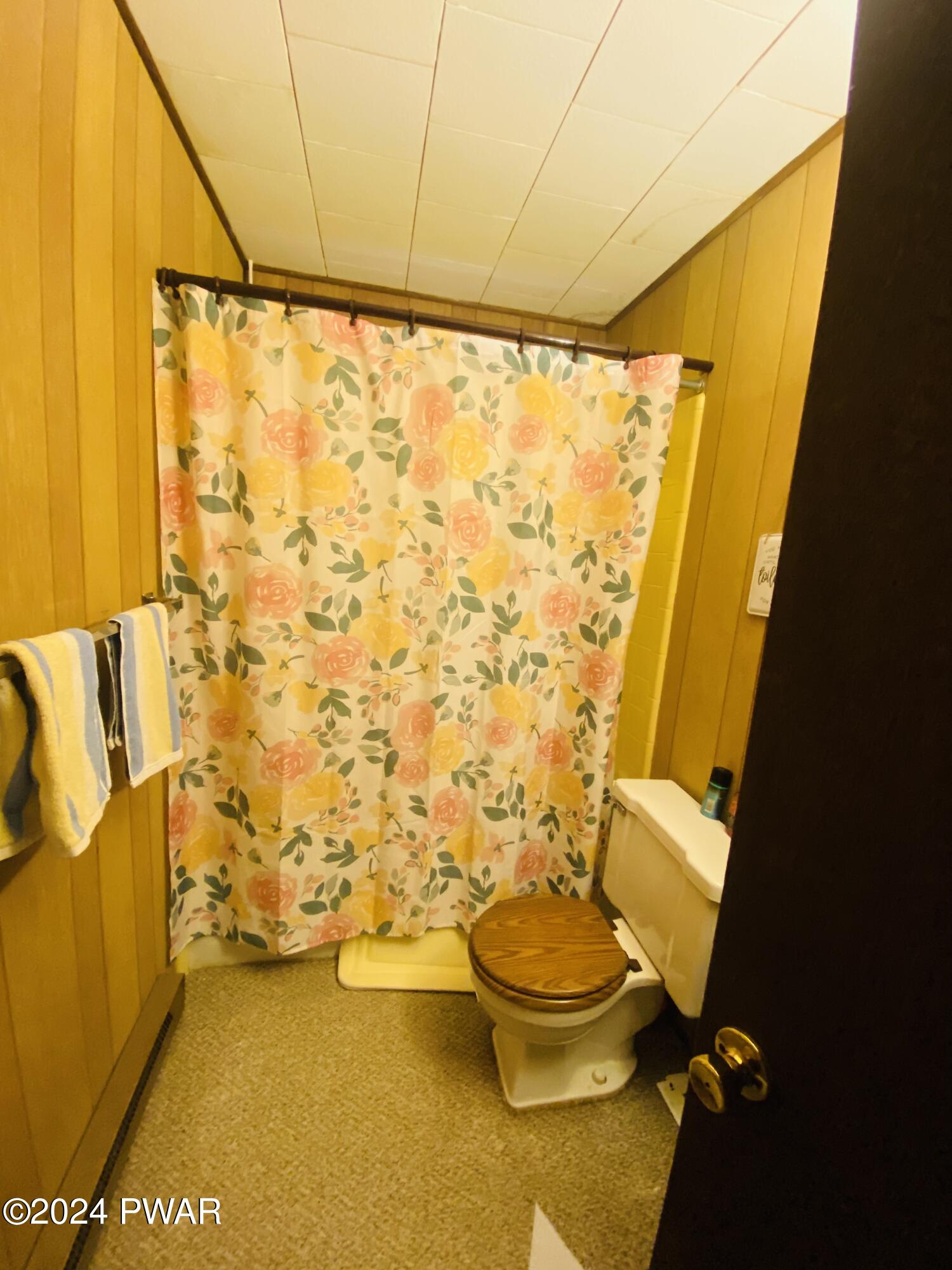 Lords Valley, Pennsylvania 18428, United States, 3 Bedrooms Bedrooms, ,3 BathroomsBathrooms,Residential,Pending,65426