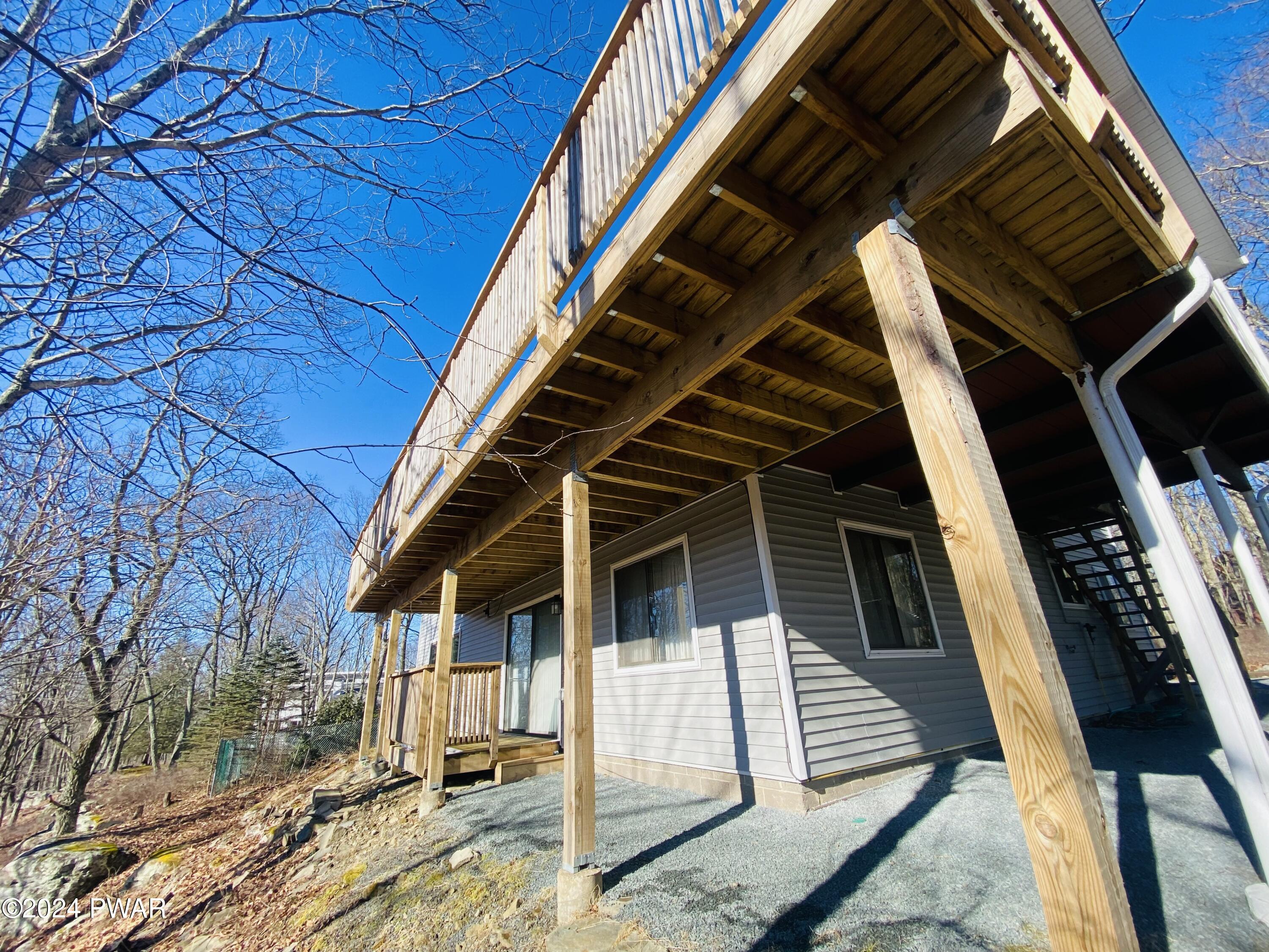 Lords Valley, Pennsylvania 18428, United States, 3 Bedrooms Bedrooms, ,3 BathroomsBathrooms,Residential,Pending,65426