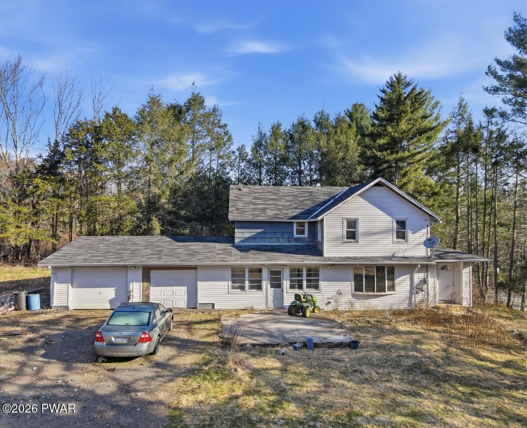 Photo of 103 Ceramic Drive, Greentown, PA 18426 (MLS # PW260827)