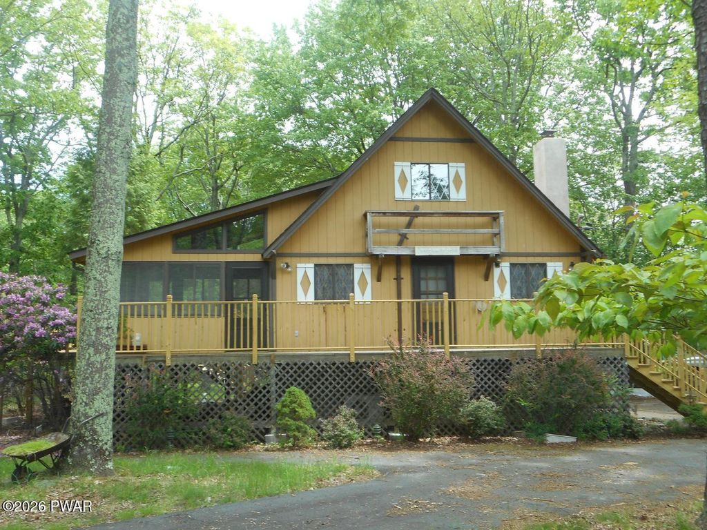 Photo of 159 Spring Drive, Dingmans Ferry, PA 18328 (MLS # PW260829)