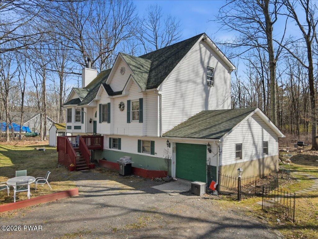 Photo of 140 Gwinnett Road, Milford, PA 18337 (MLS # PW261055)