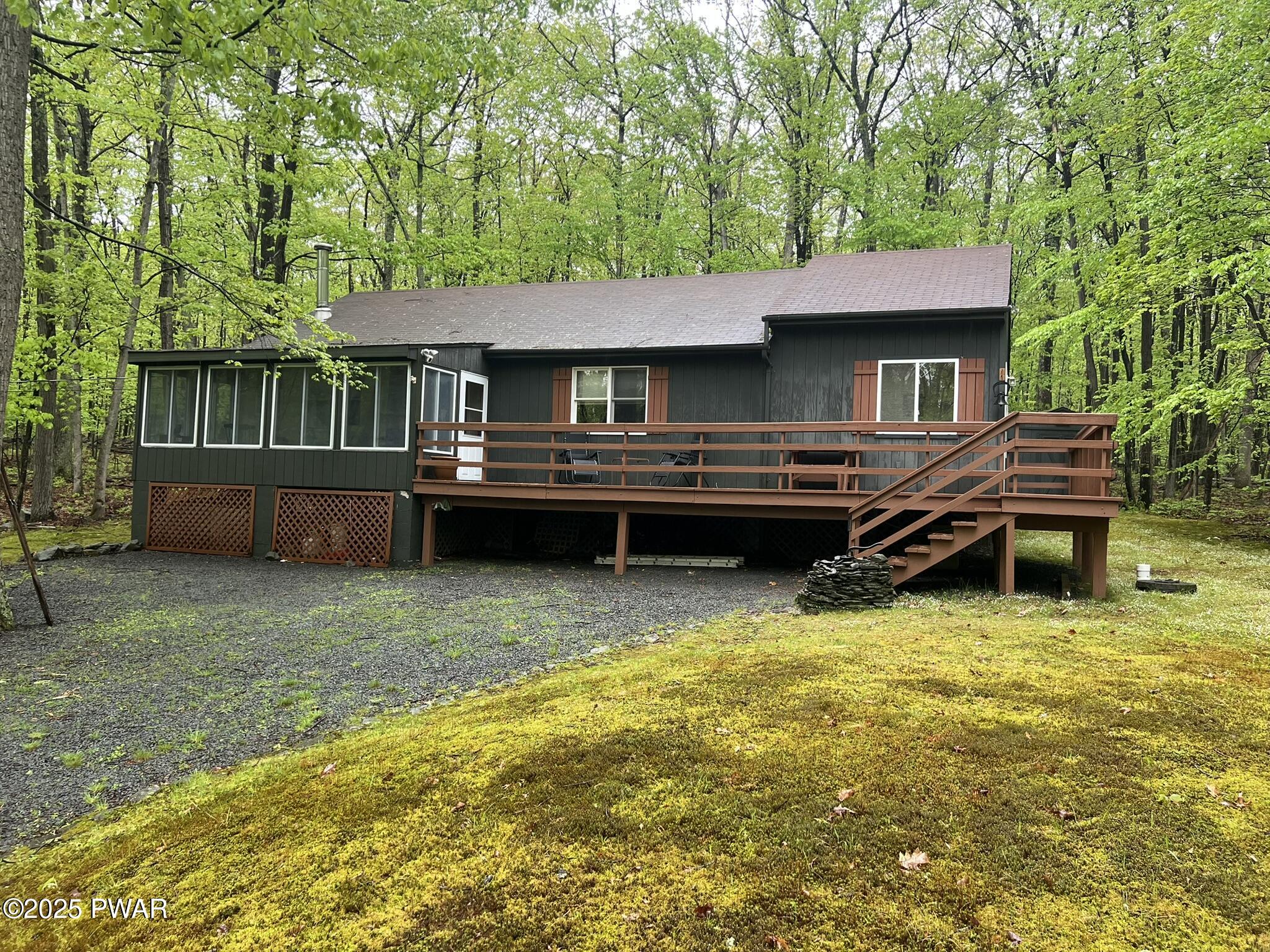 259 Florence Trail, Hawley, Pennsylvania image 1