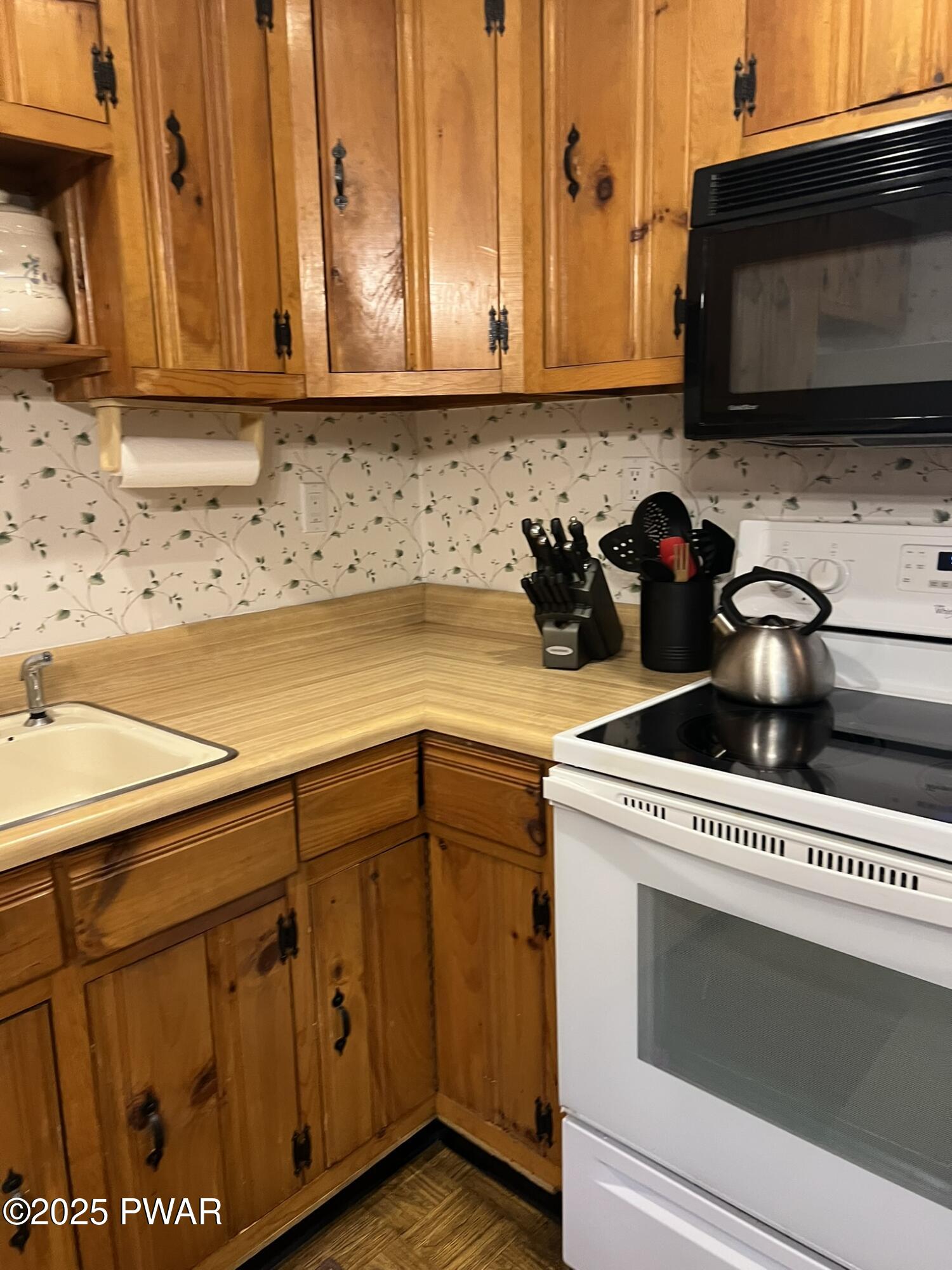 259 Florence Trail, Hawley, Pennsylvania image 27