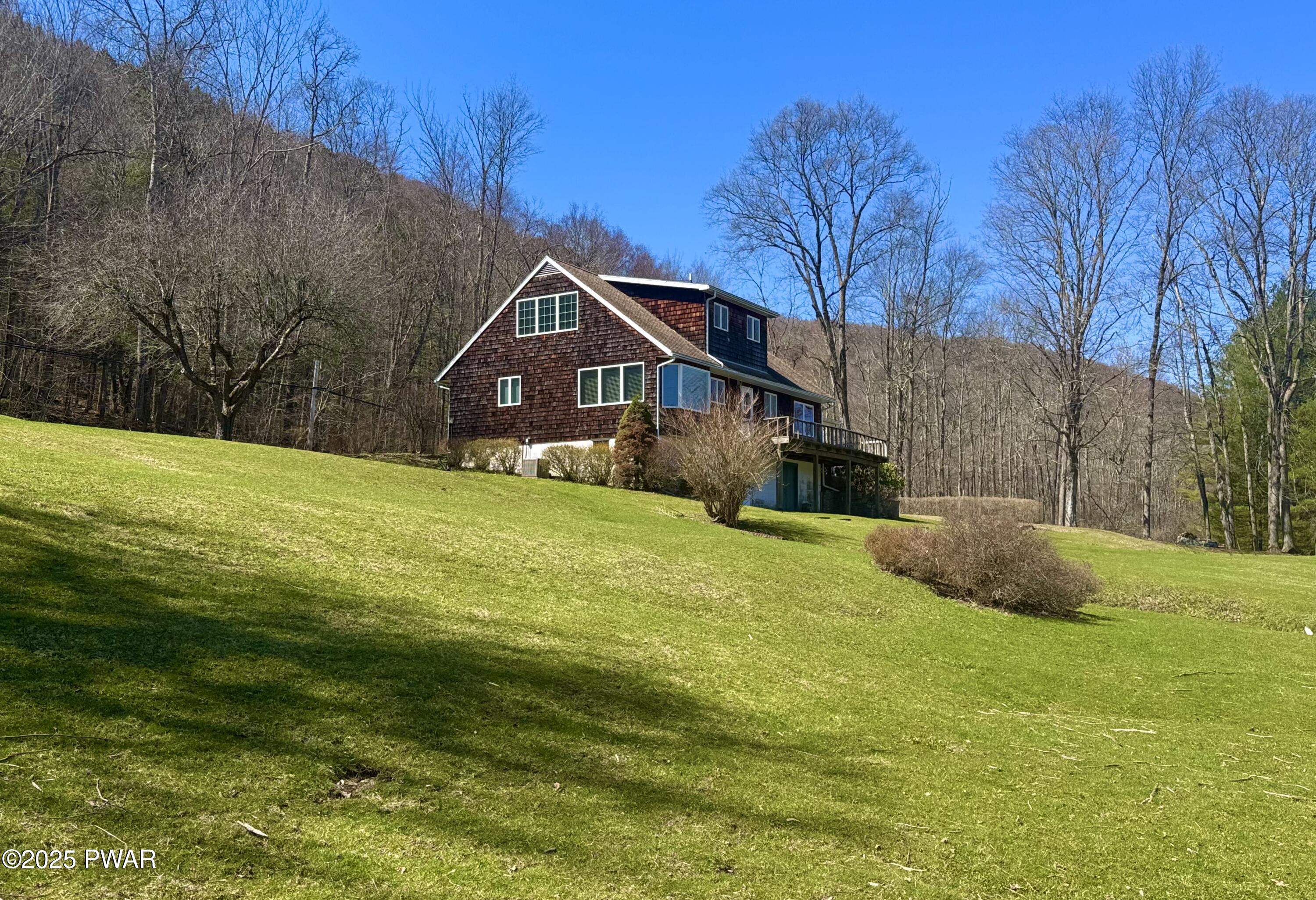 4752 Hancock Highway, Equinunk, Pennsylvania image 17