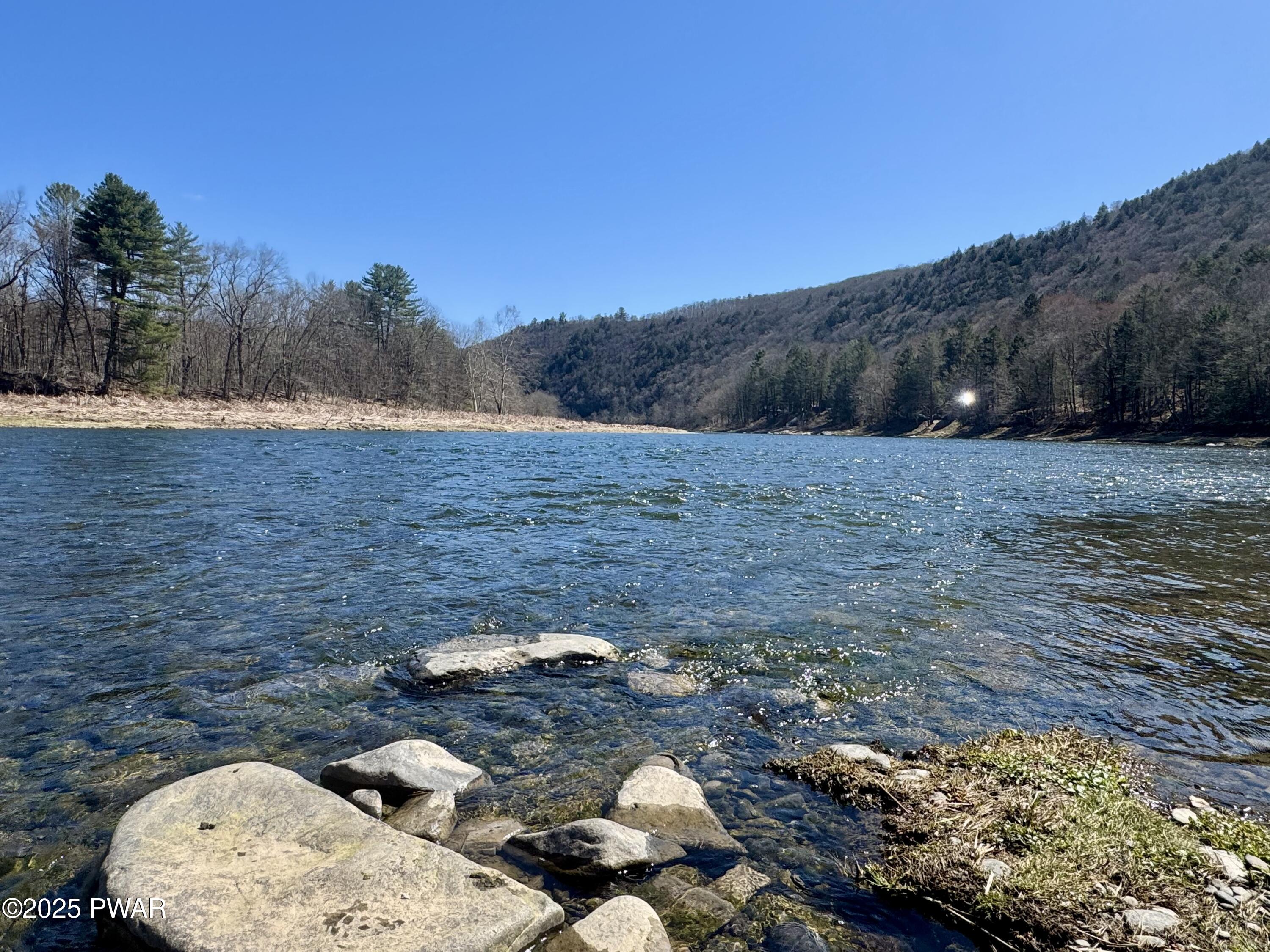 4752 Hancock Highway, Equinunk, Pennsylvania image 4