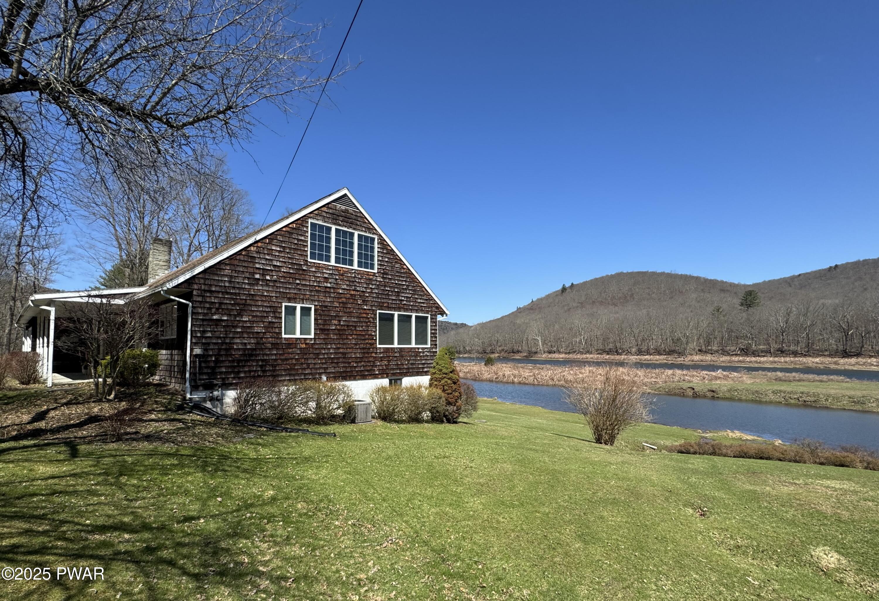 4752 Hancock Highway, Equinunk, Pennsylvania image 18
