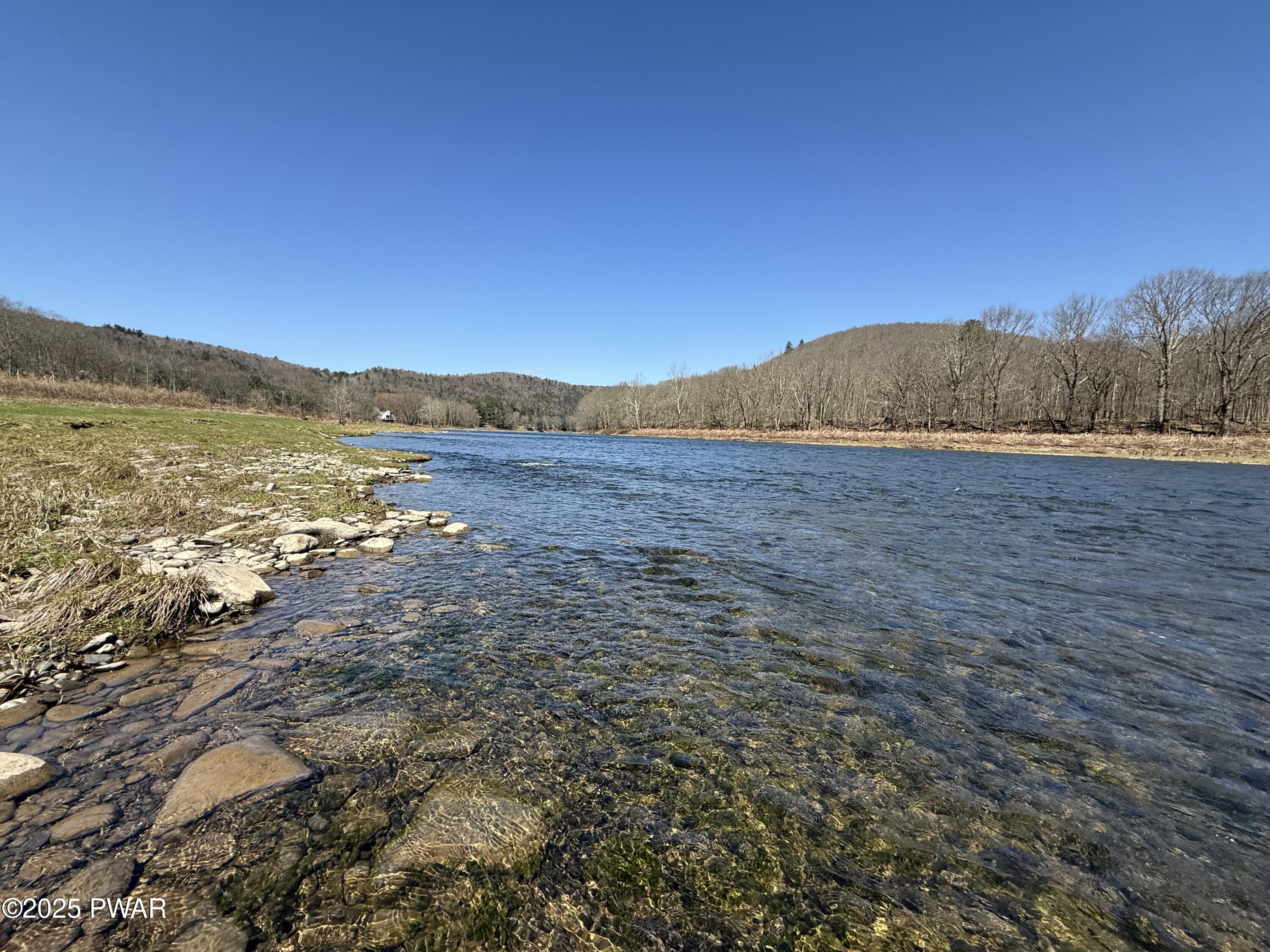 4752 Hancock Highway, Equinunk, Pennsylvania image 3