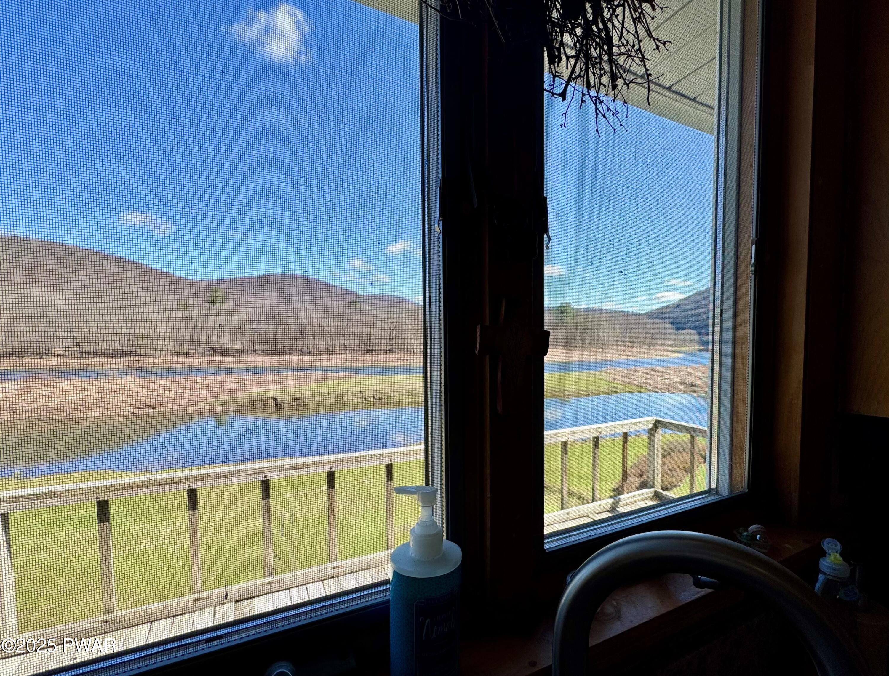 4752 Hancock Highway, Equinunk, Pennsylvania image 33
