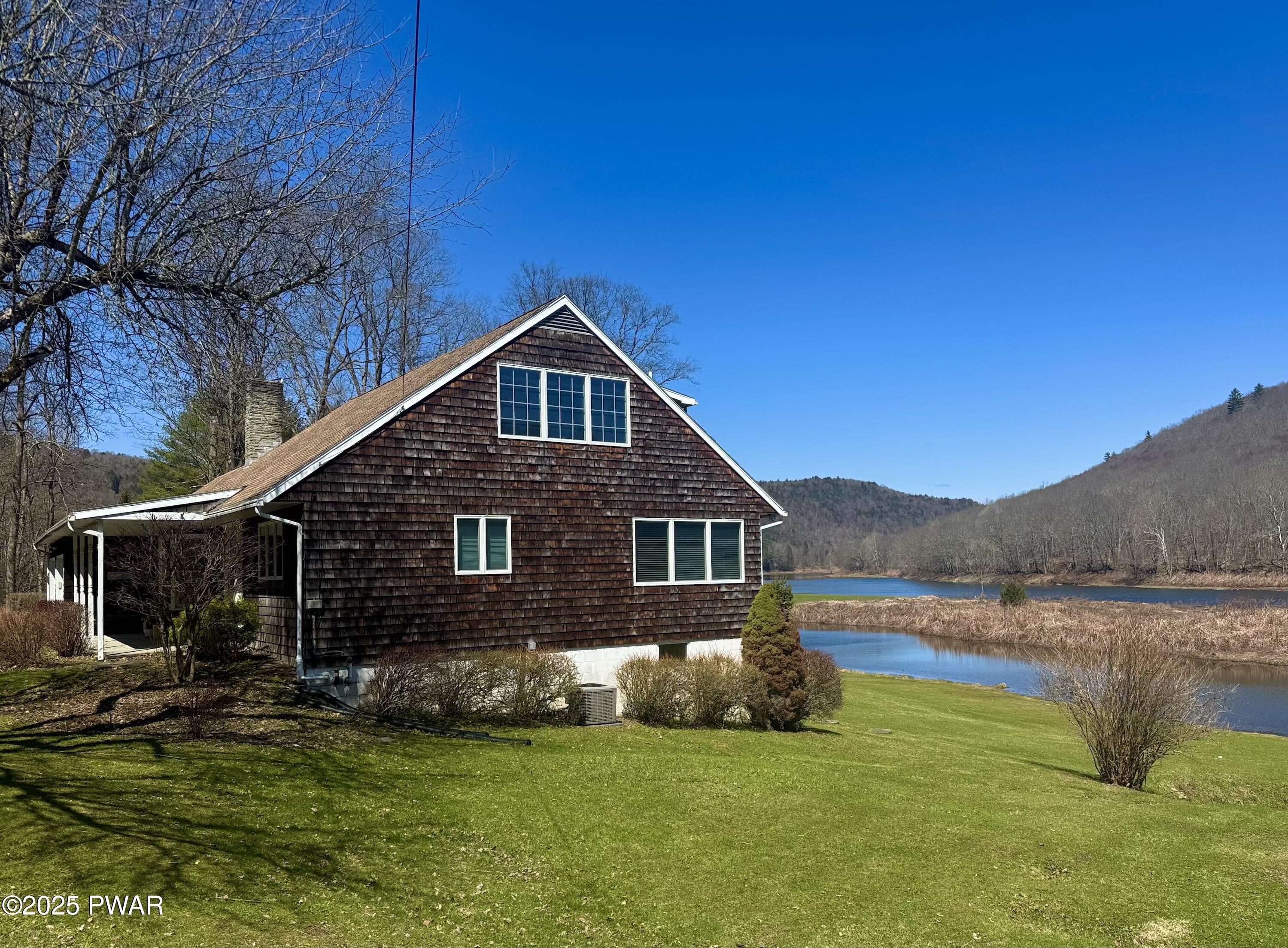 4752 Hancock Highway, Equinunk, Pennsylvania image 10