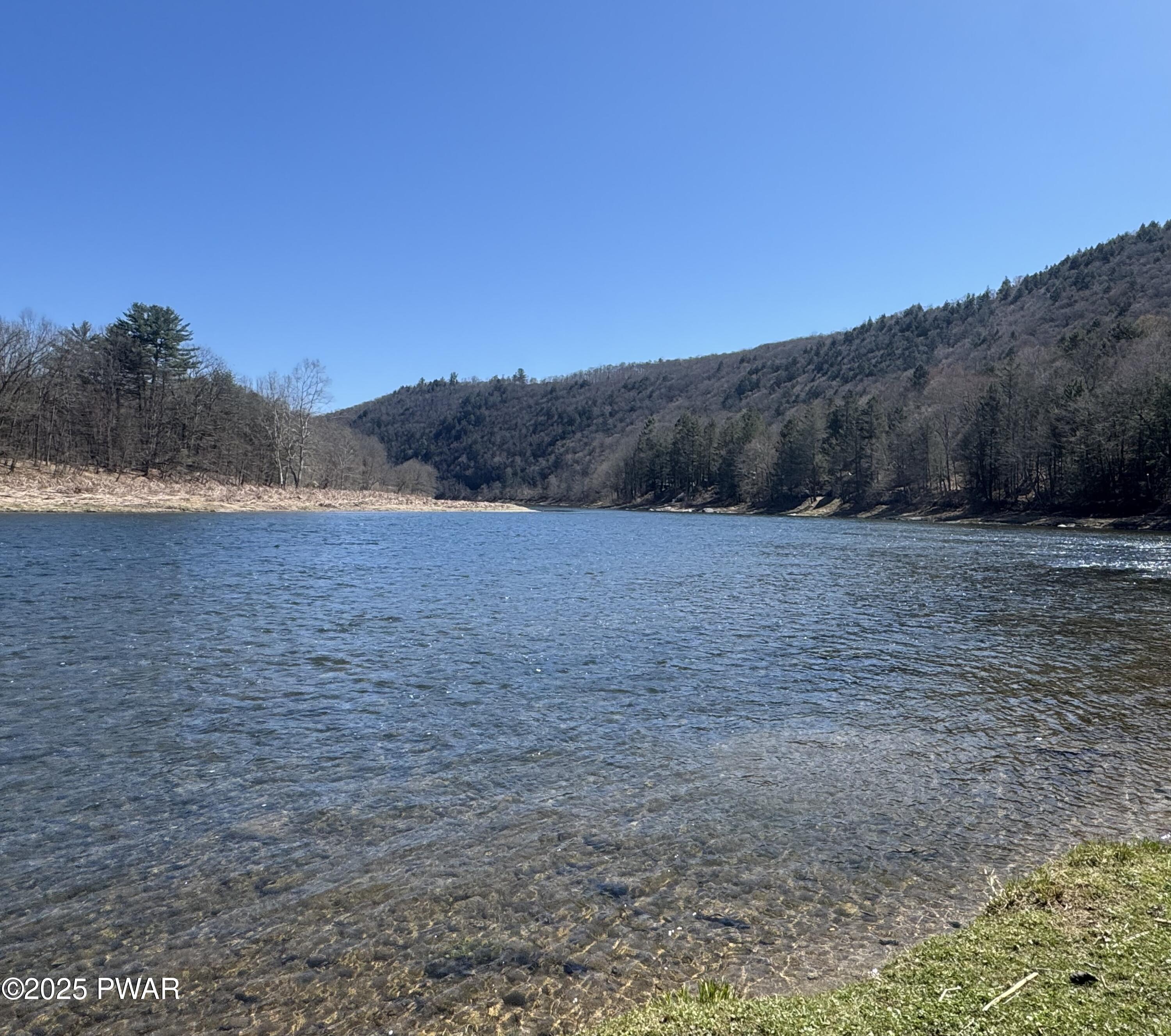 4752 Hancock Highway, Equinunk, Pennsylvania image 15