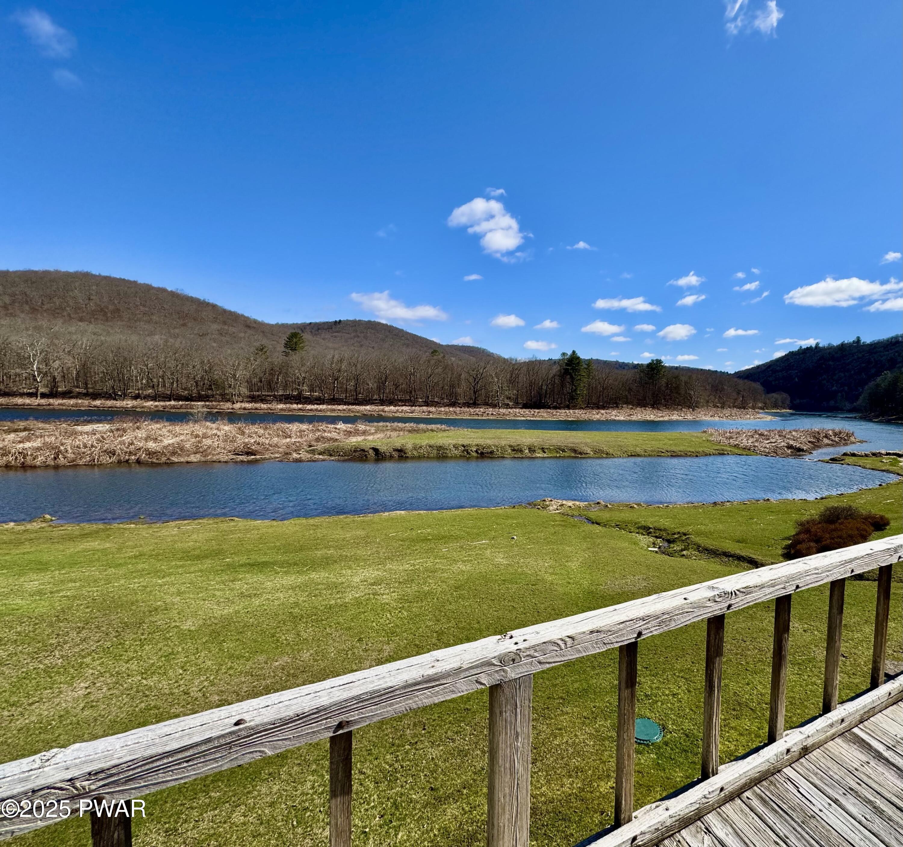 4752 Hancock Highway, Equinunk, Pennsylvania image 13