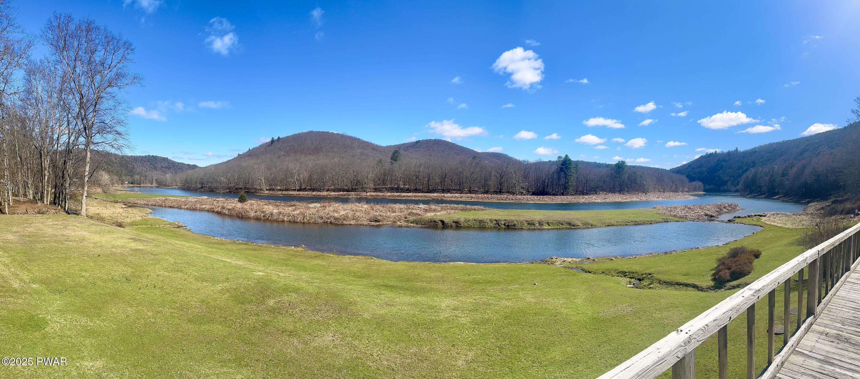 4752 Hancock Highway, Equinunk, Pennsylvania image 2